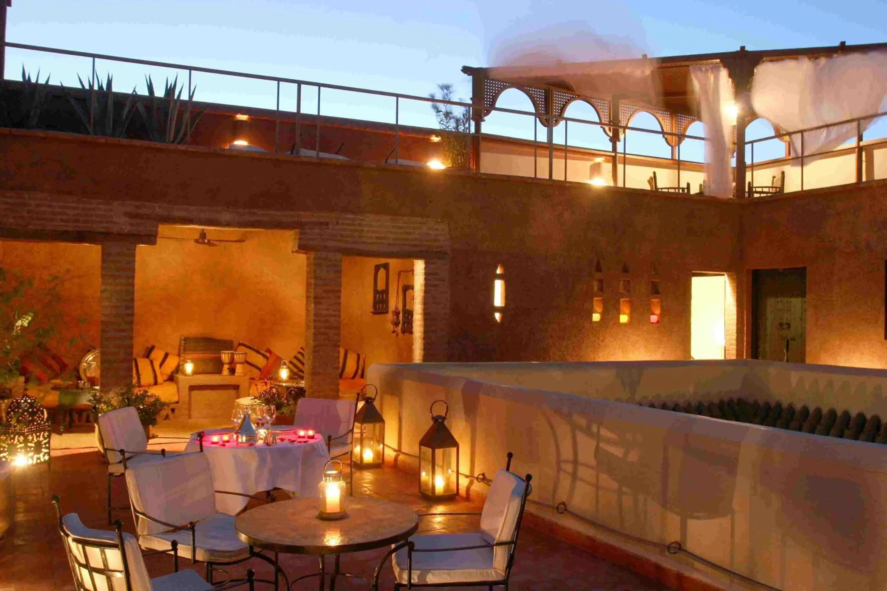 Restaurant/places to eat in Riad Altair
