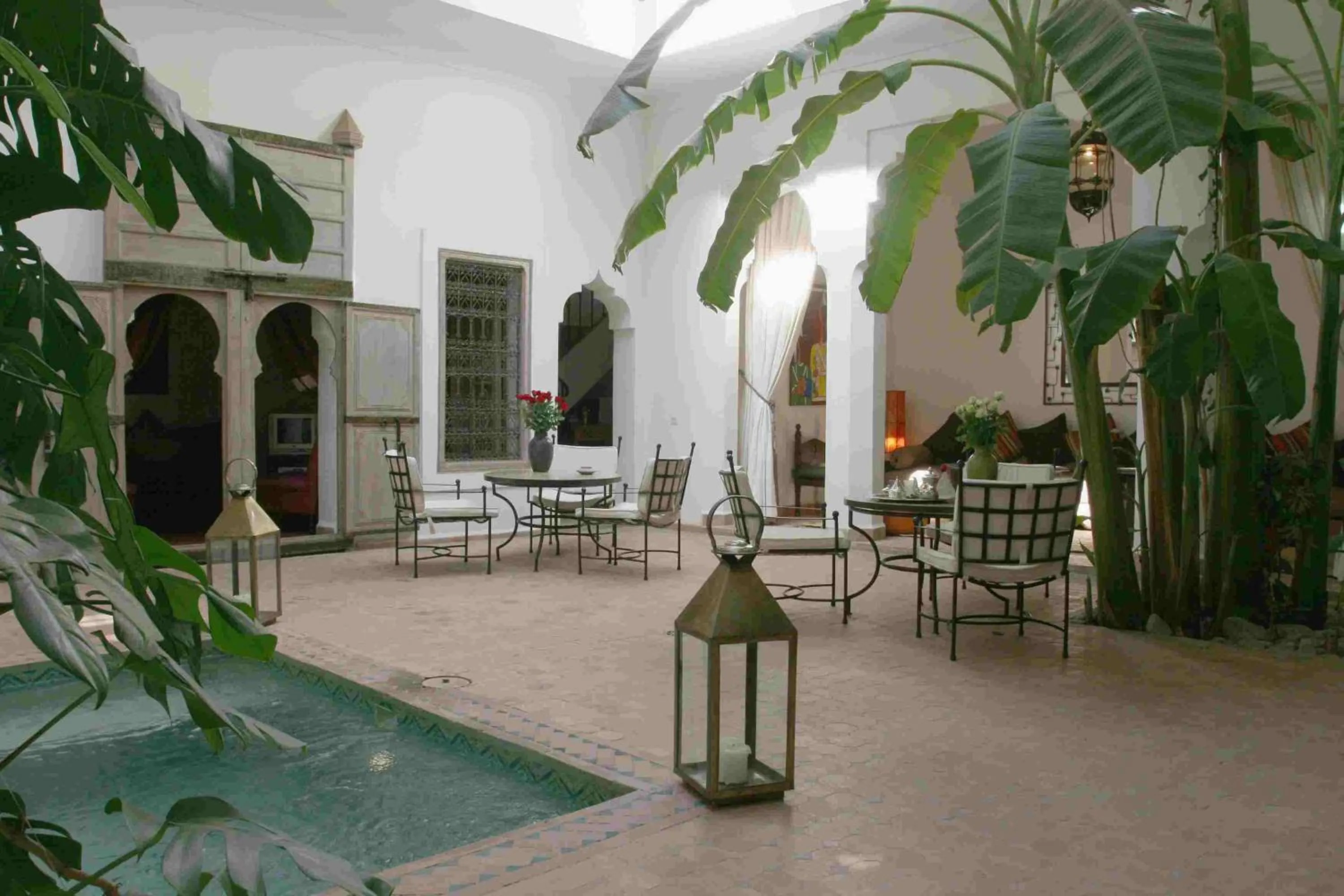 Restaurant/places to eat in Riad Altair