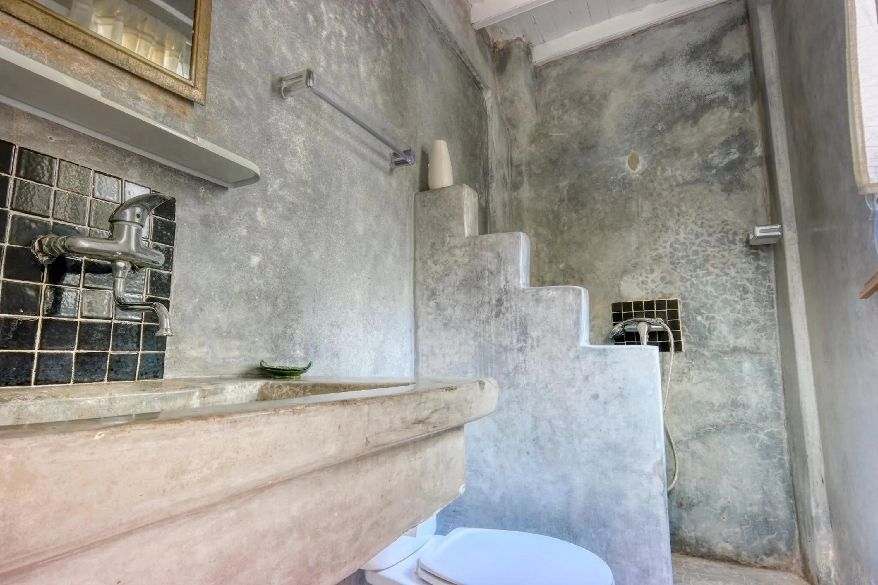 Bathroom in Riad Dar Latigeo