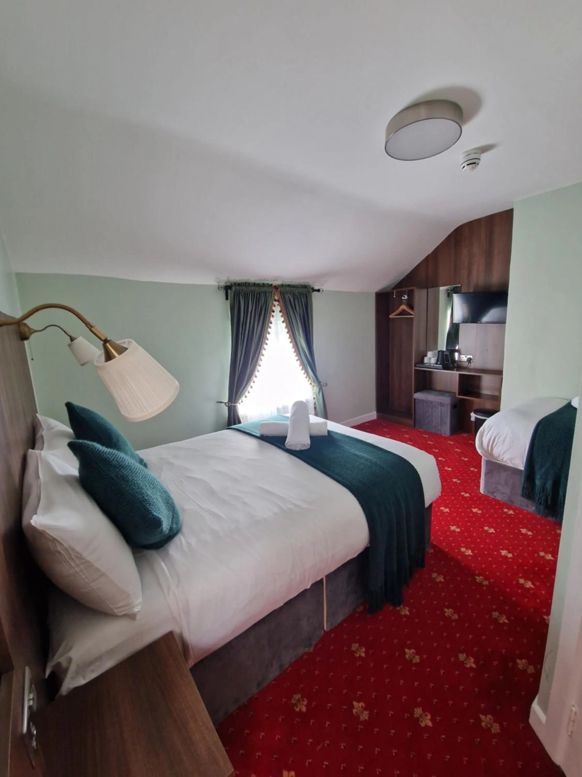 Bedroom, Bed in Lyndon Guesthouse