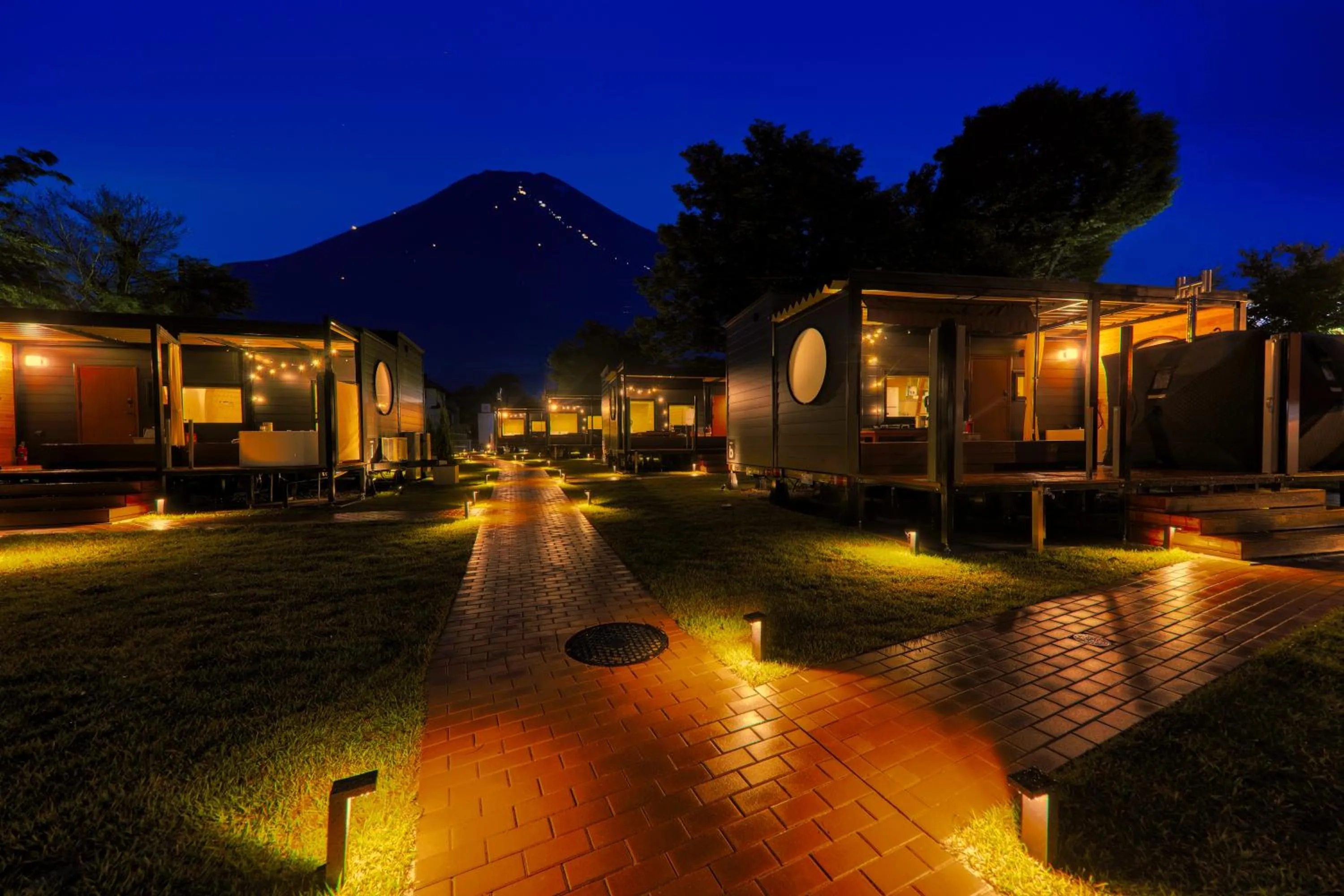 Property building in Piilo asobi&stay