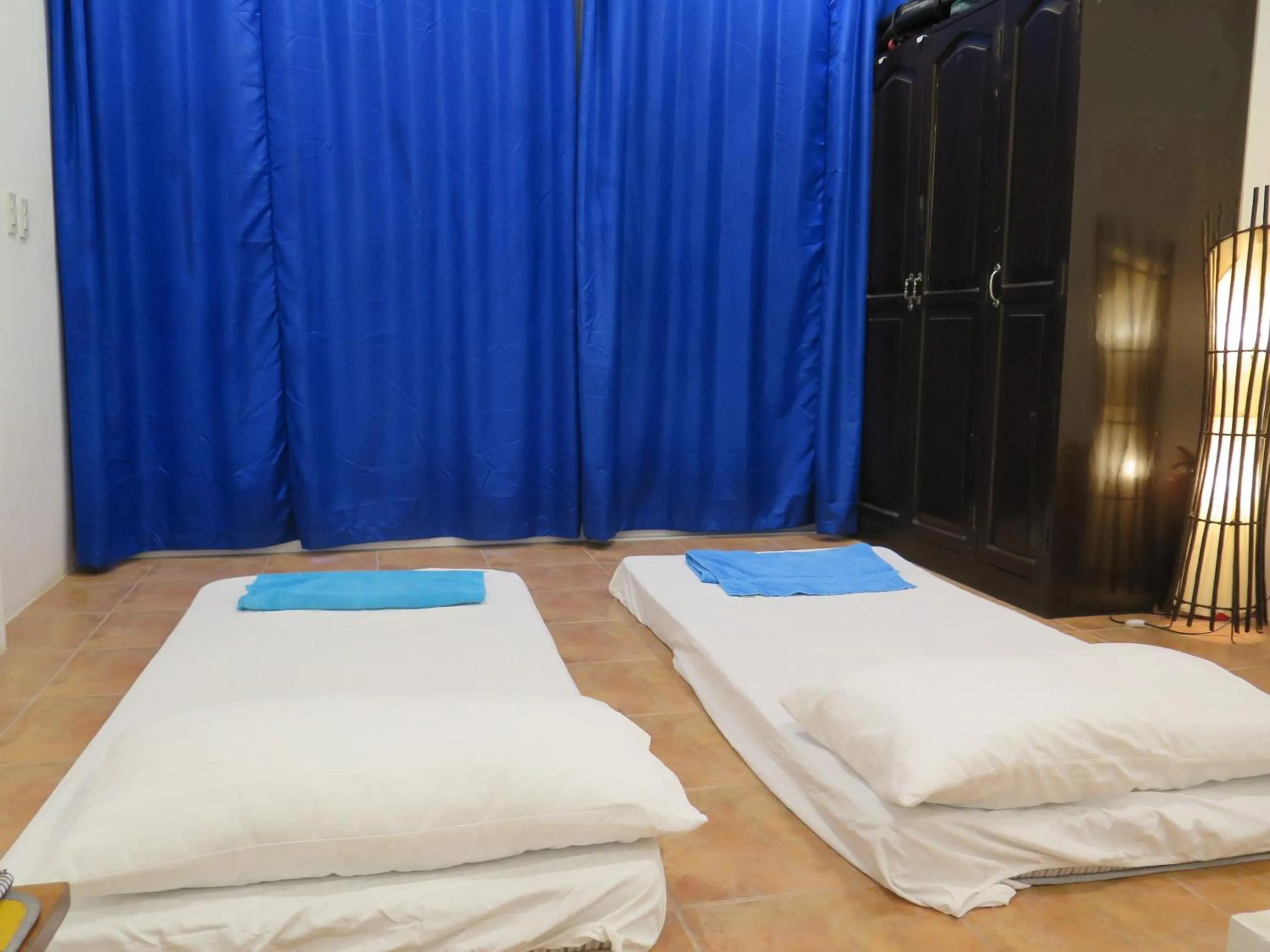 Massage, Bed in The Wild Orchid Resort - Moalboal