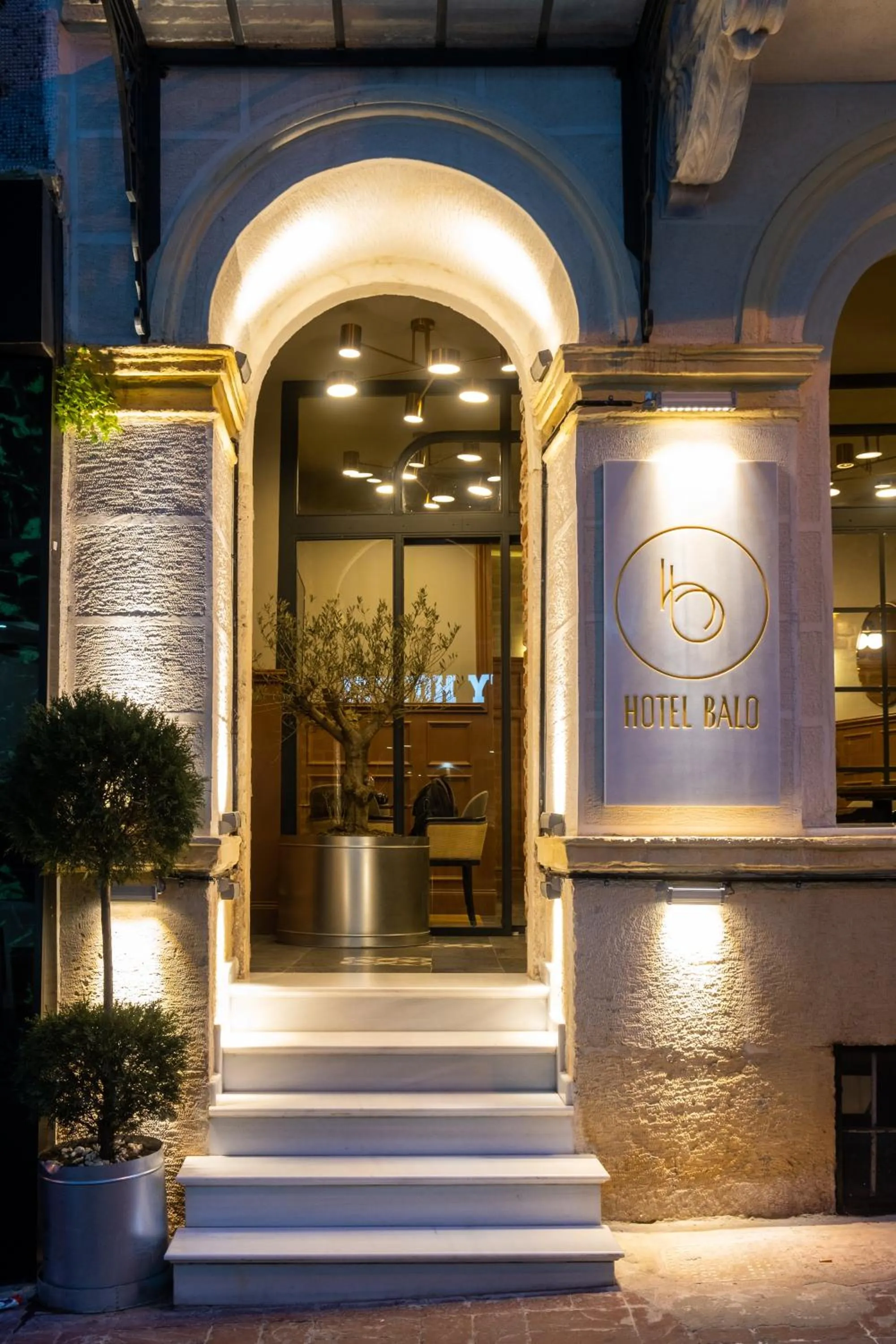 Facade/entrance in Hotel Balo