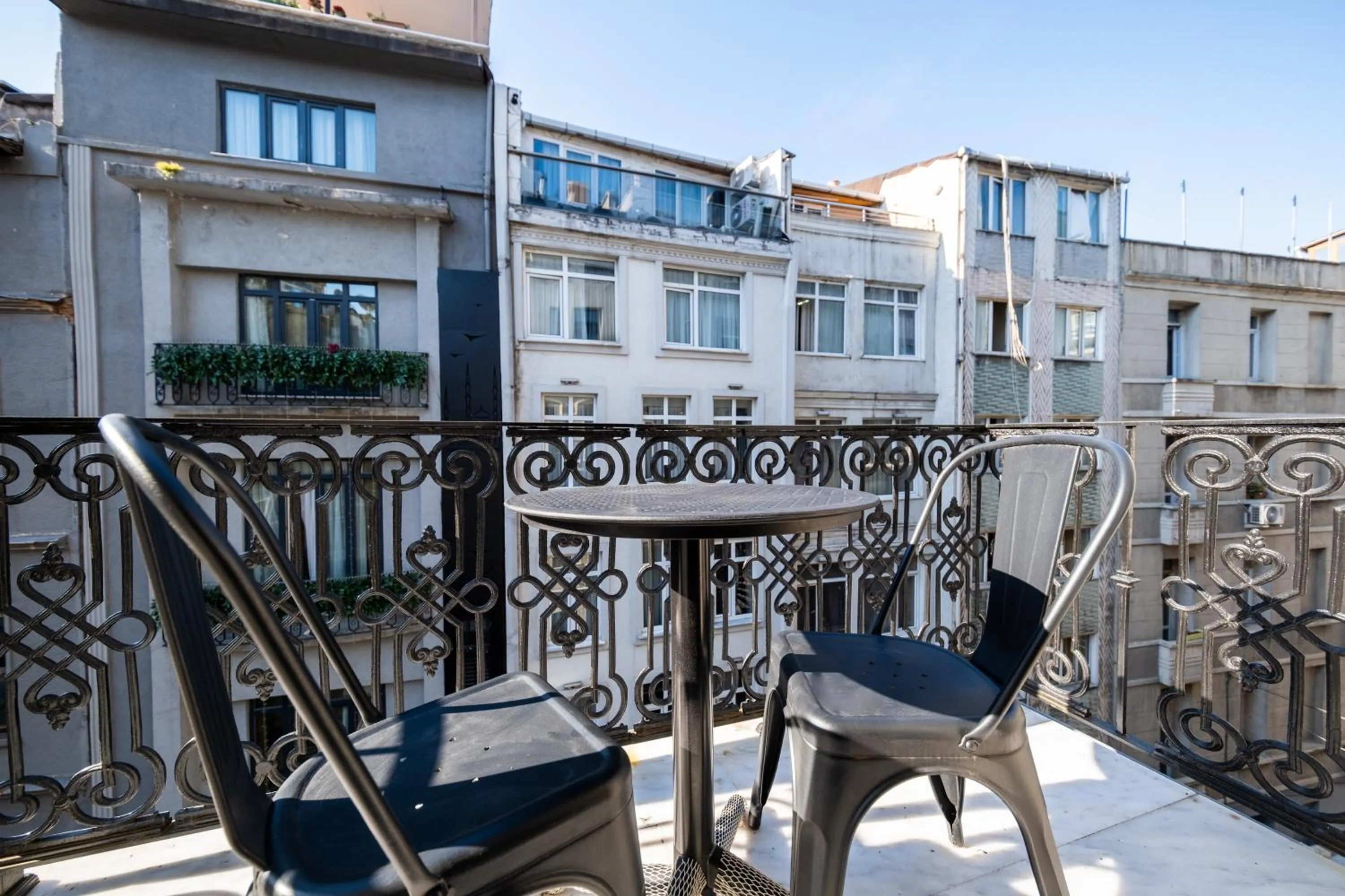 Property building in Hotel Balo