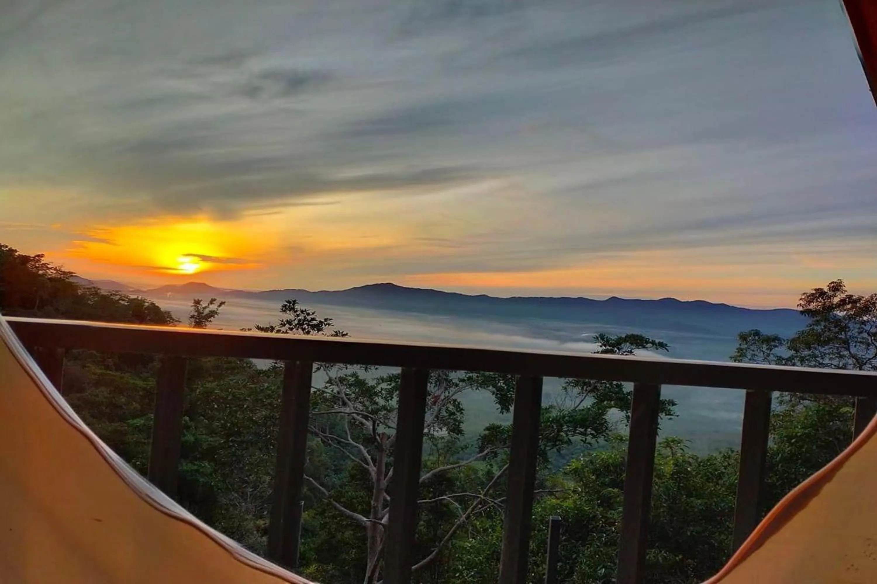 Mountain view in Kuan Khan Lao The Nine Bistro ควนคานหลาว เดอะไนท์ บิสโทร