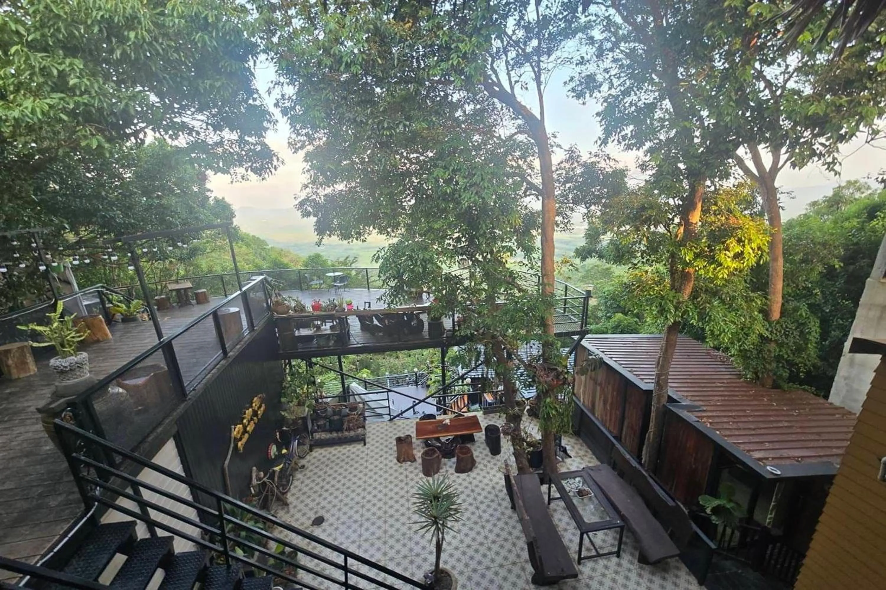 Garden view in Kuan Khan Lao The Nine Bistro ควนคานหลาว เดอะไนท์ บิสโทร