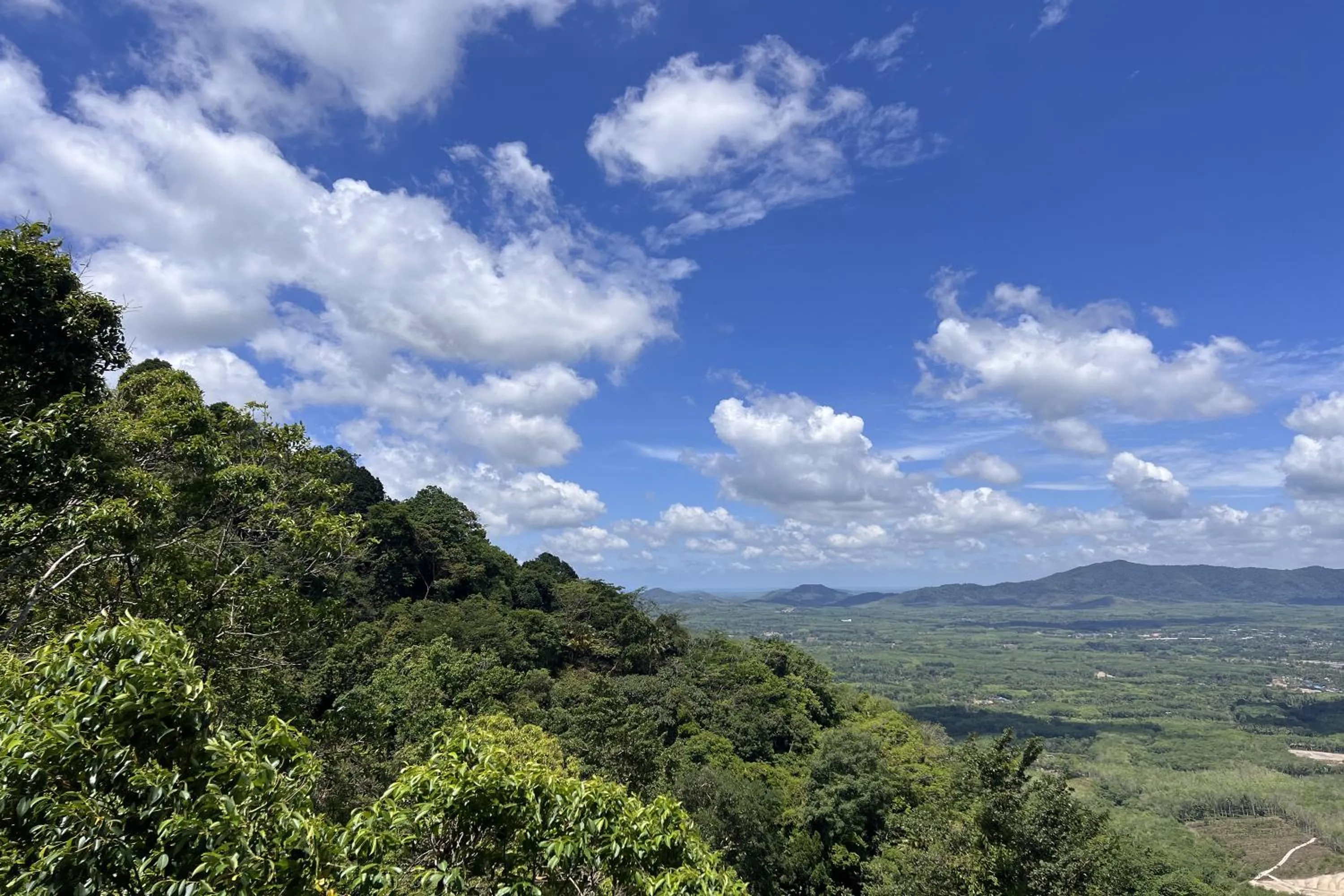 Mountain view in Kuan Khan Lao The Nine Bistro ควนคานหลาว เดอะไนท์ บิสโทร