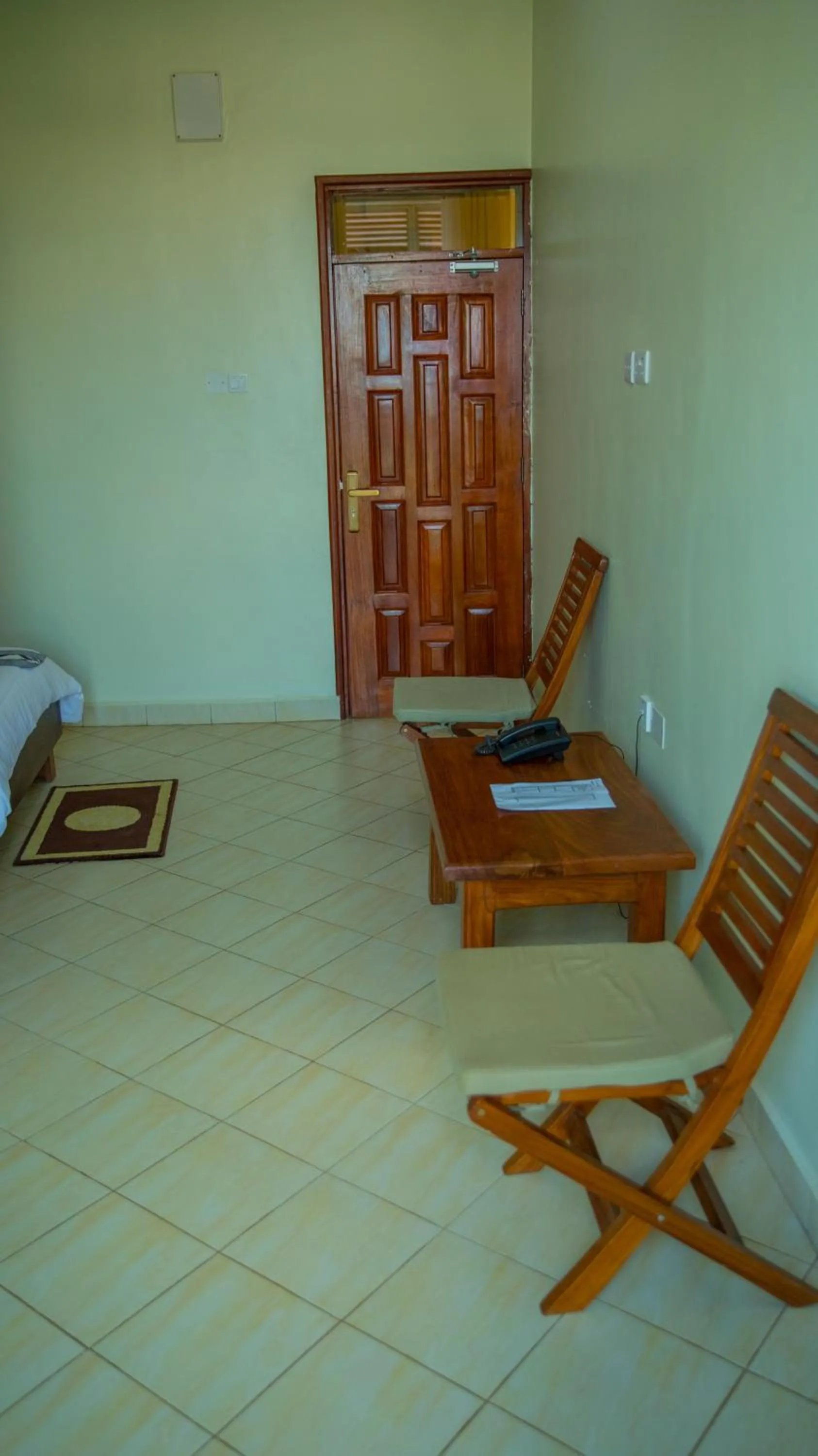 Ekhaya Crescent Hotel