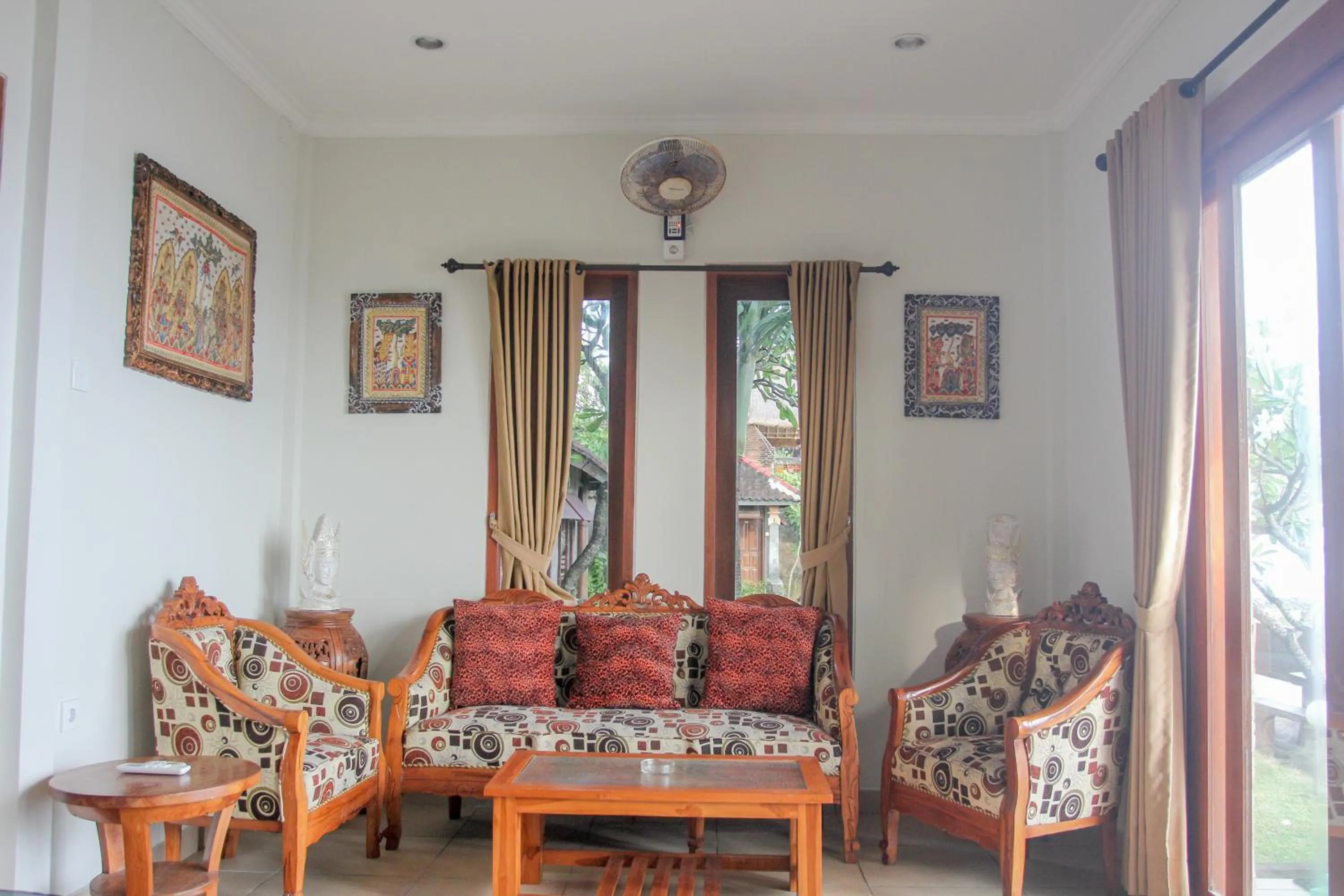 Living room in Temple Cafe & Seaside Cottages
