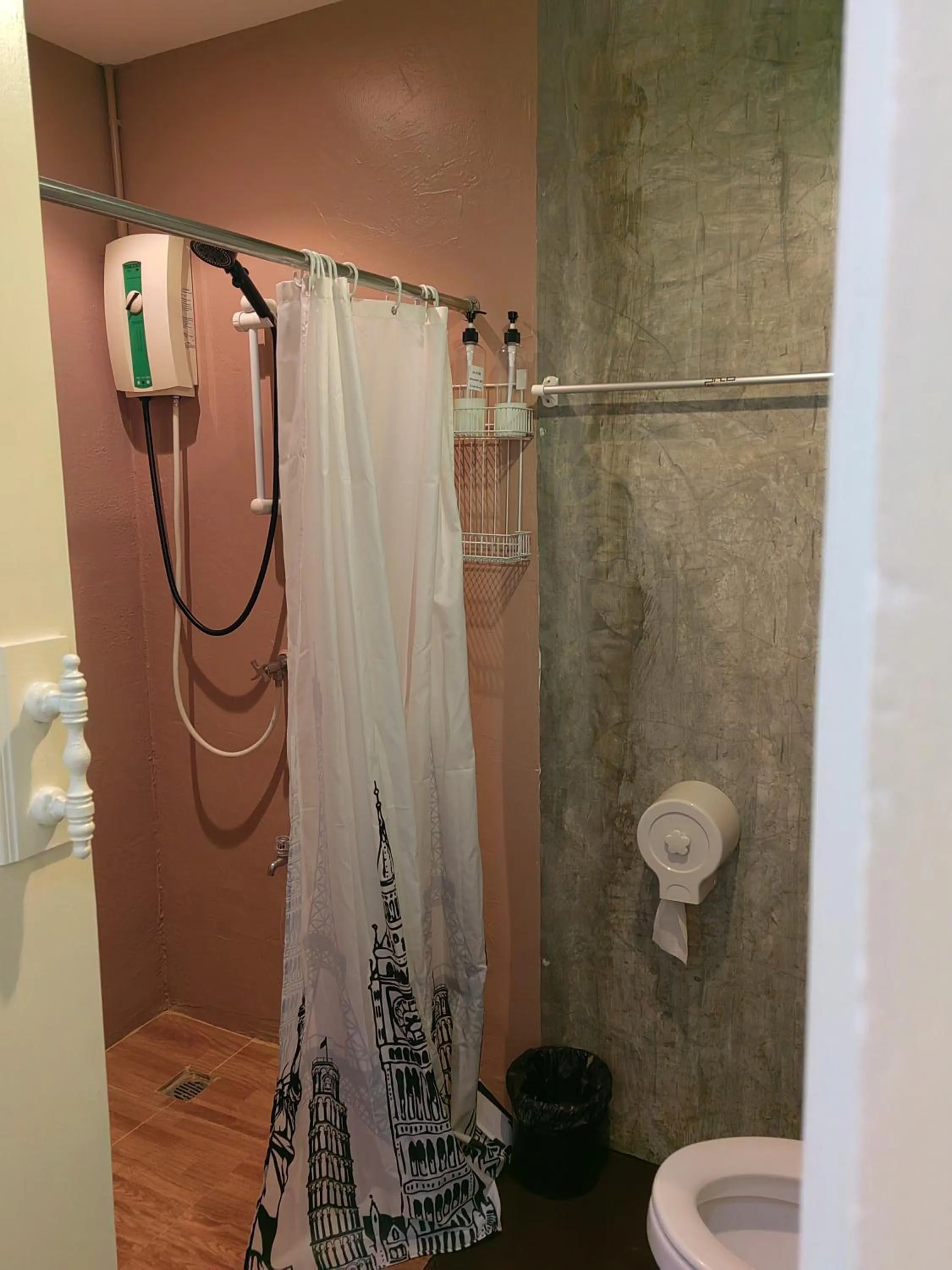 Kaysorn Residence and Guest House