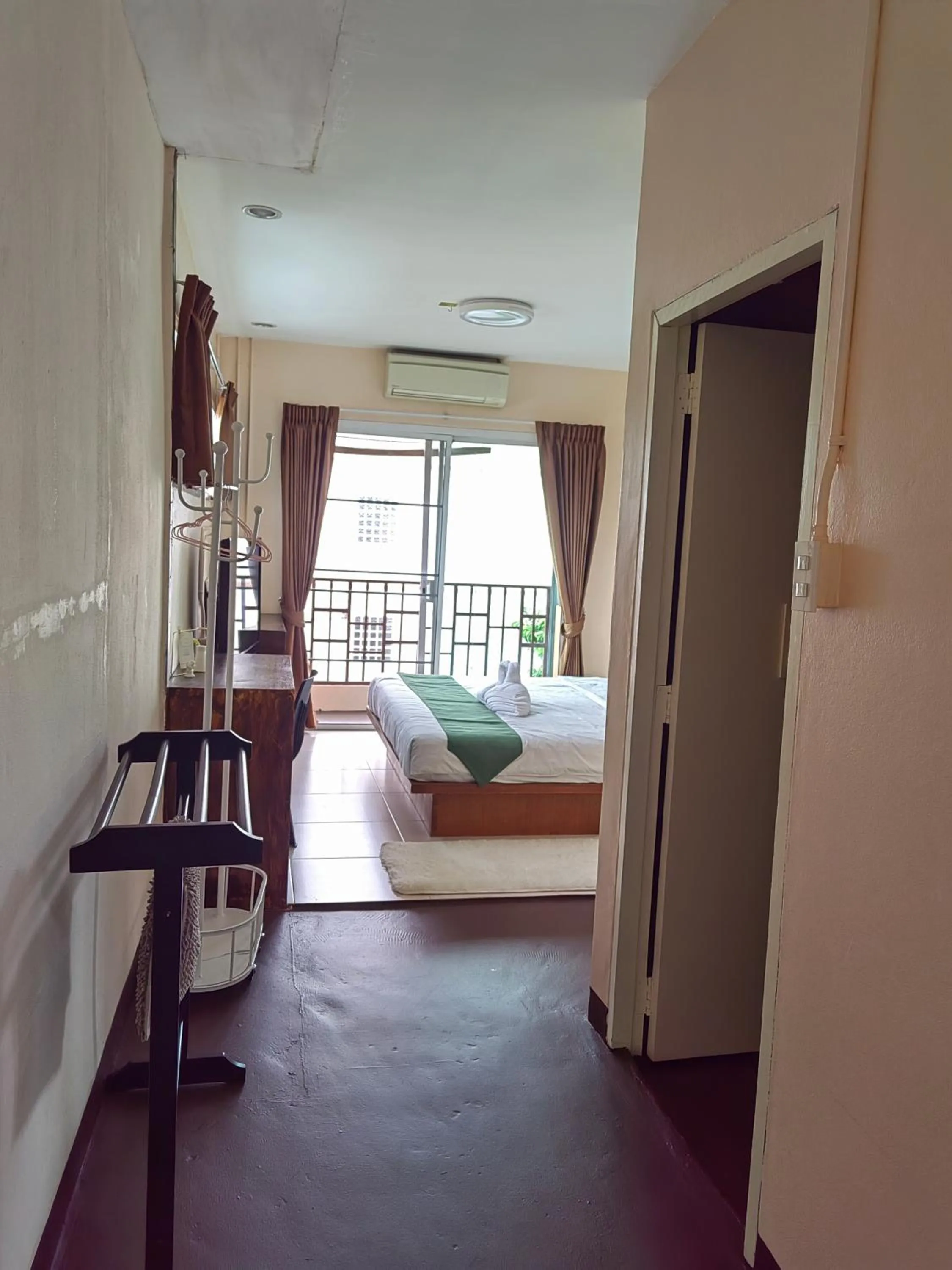 Bed in Kaysorn Residence and Guest House