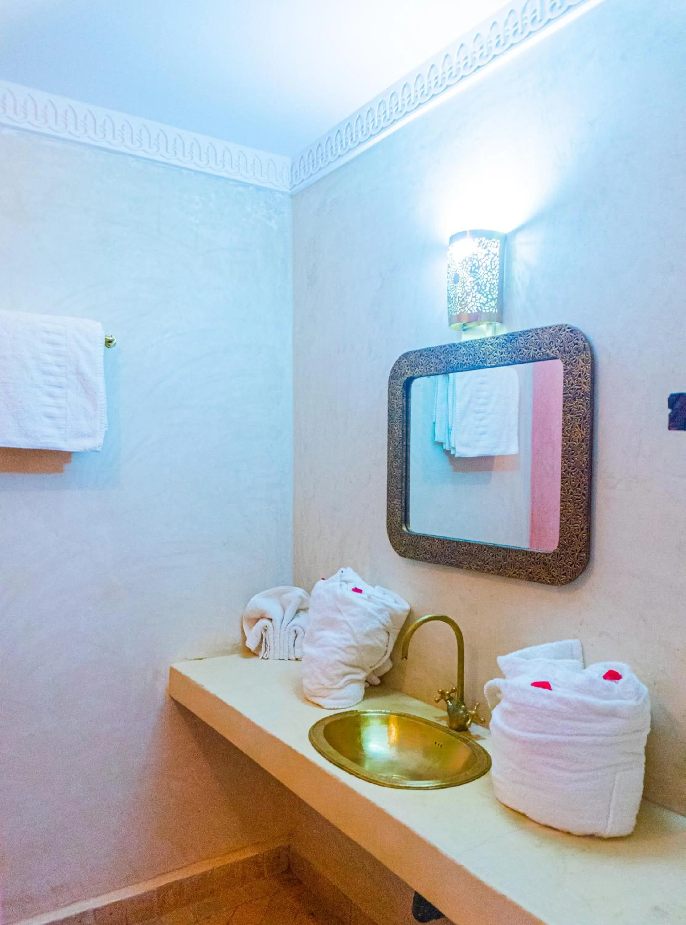 Bathroom in Riad Louaya