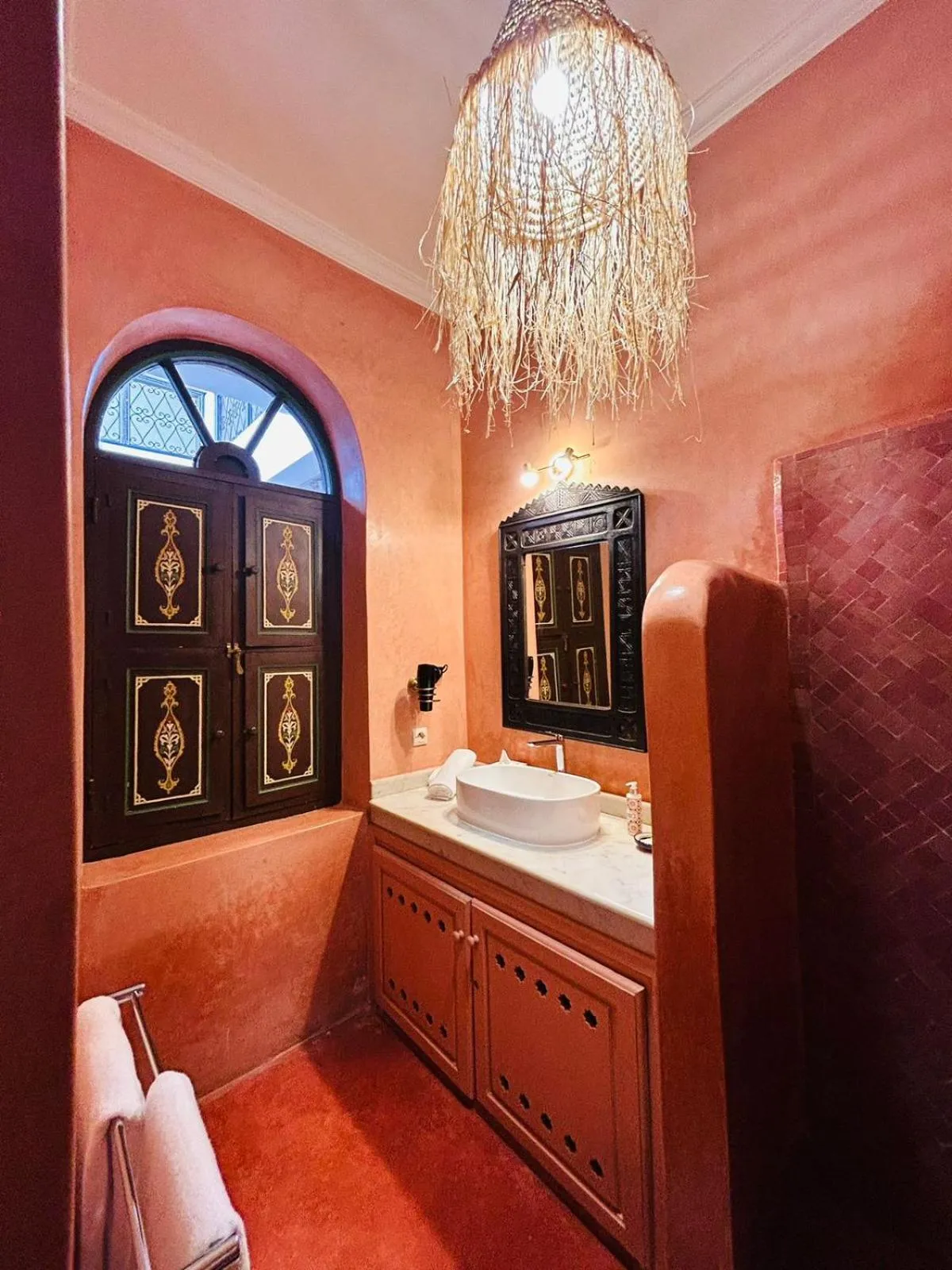 Bathroom, Bed in Riad Bamaga