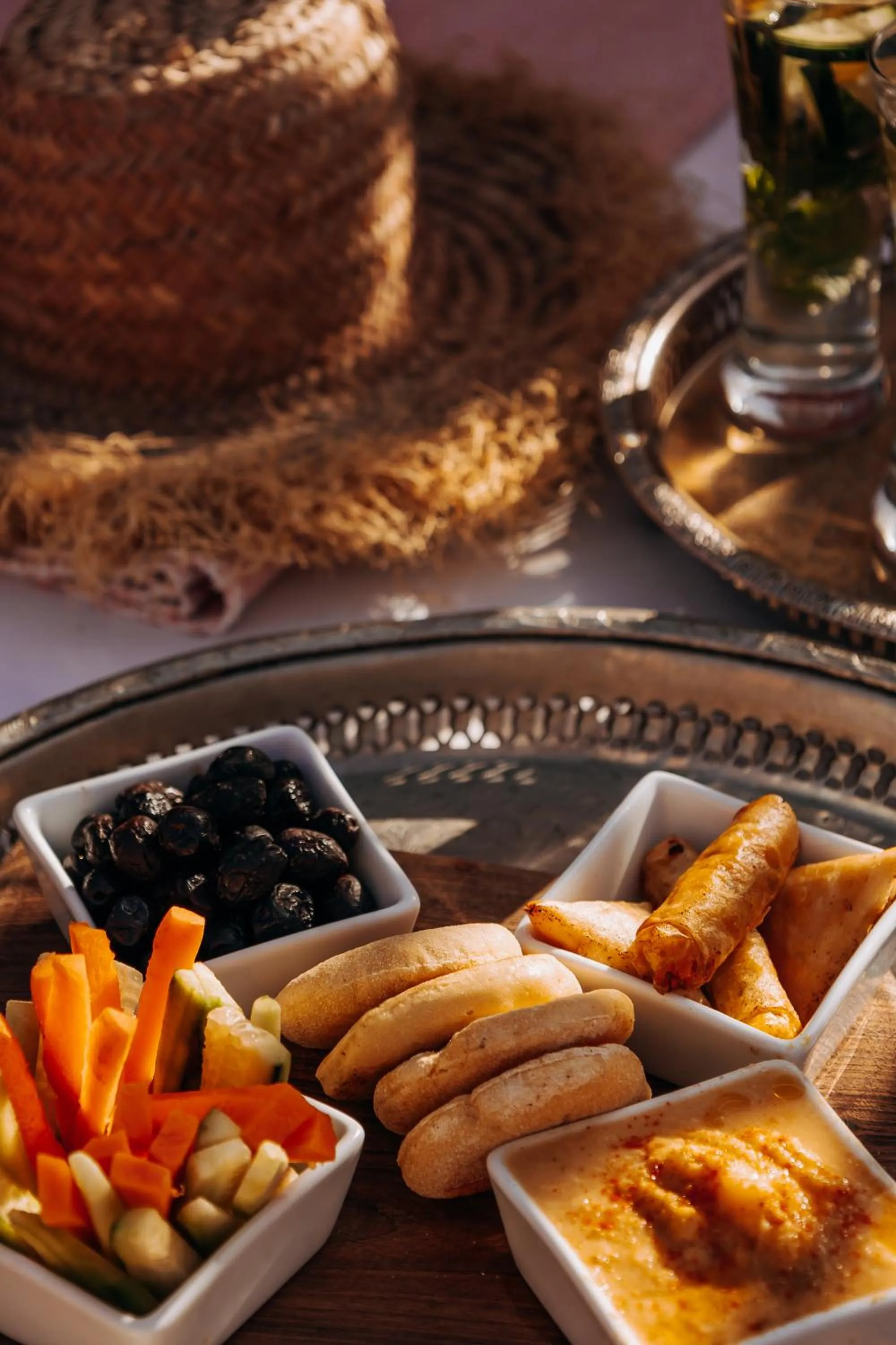 Restaurant/places to eat in Riad Bamaga