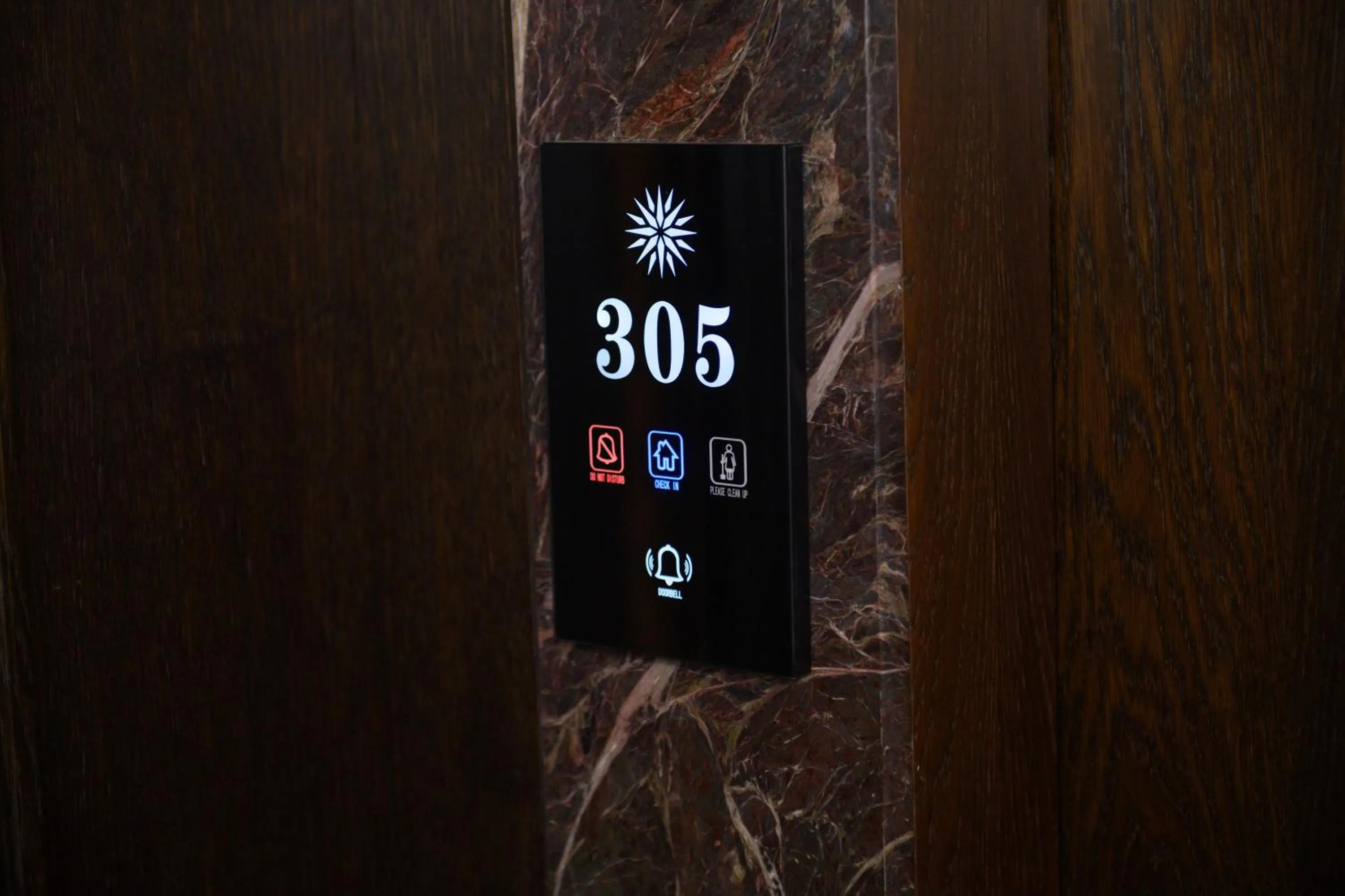 Property building in Hotel Macedonia Square