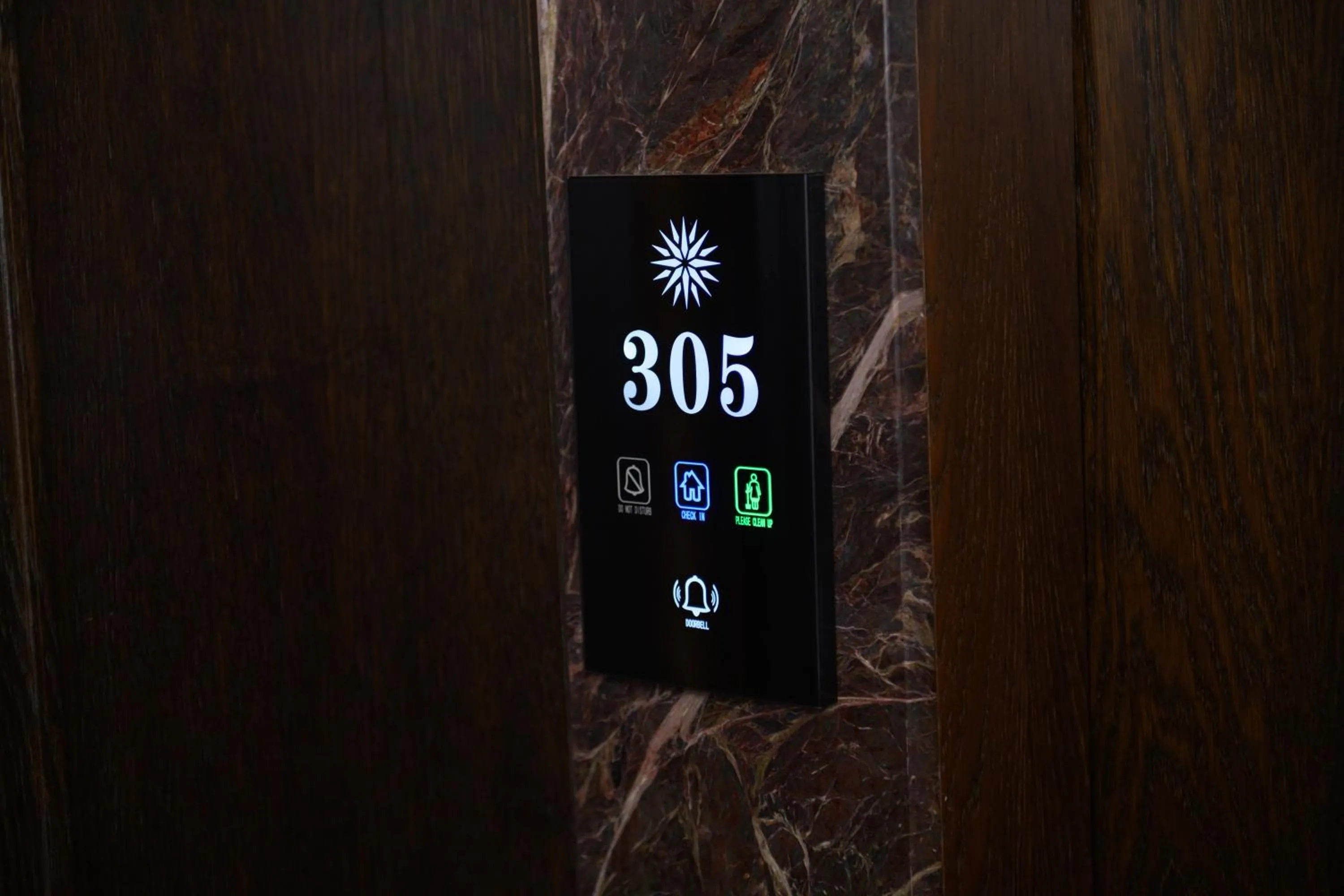 Property building in Hotel Macedonia Square