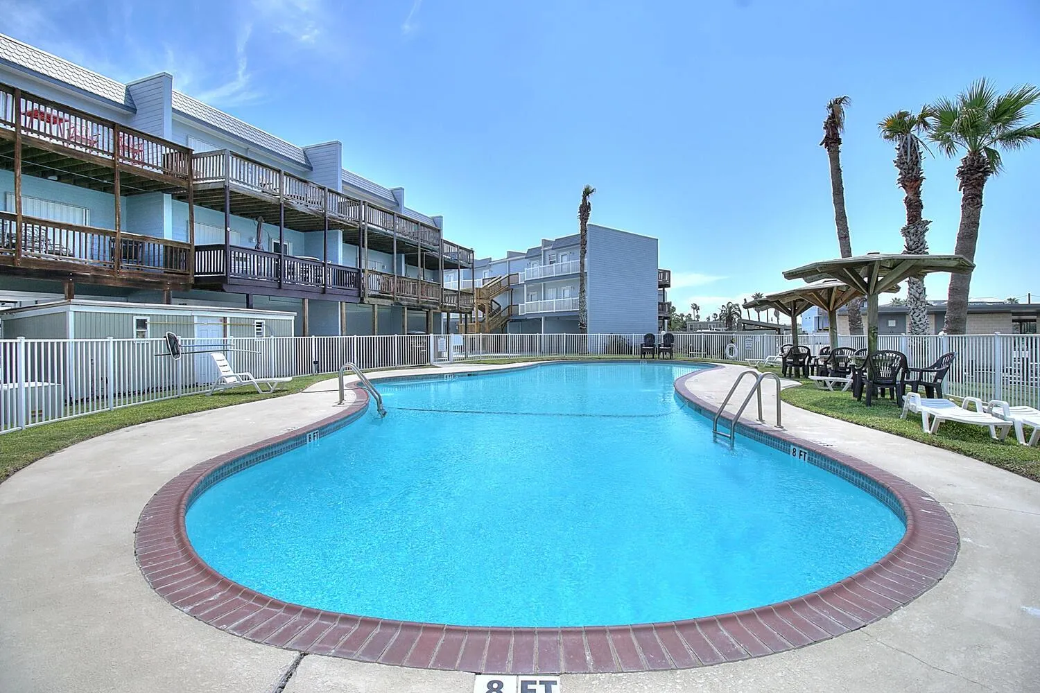 Other in Bay Tree B4