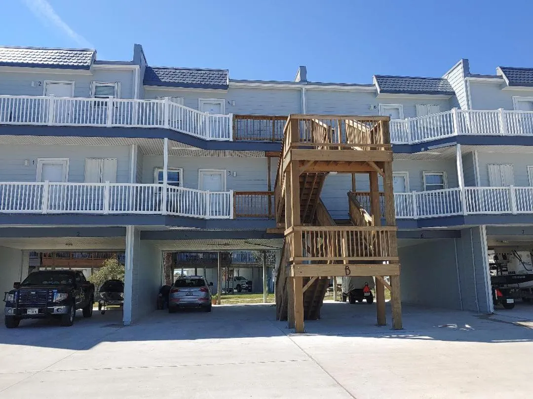 Other in Bay Tree B4