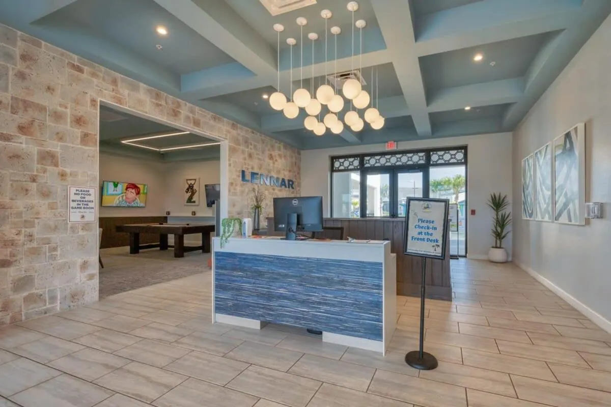 Brand new home themed bedrooms prime location