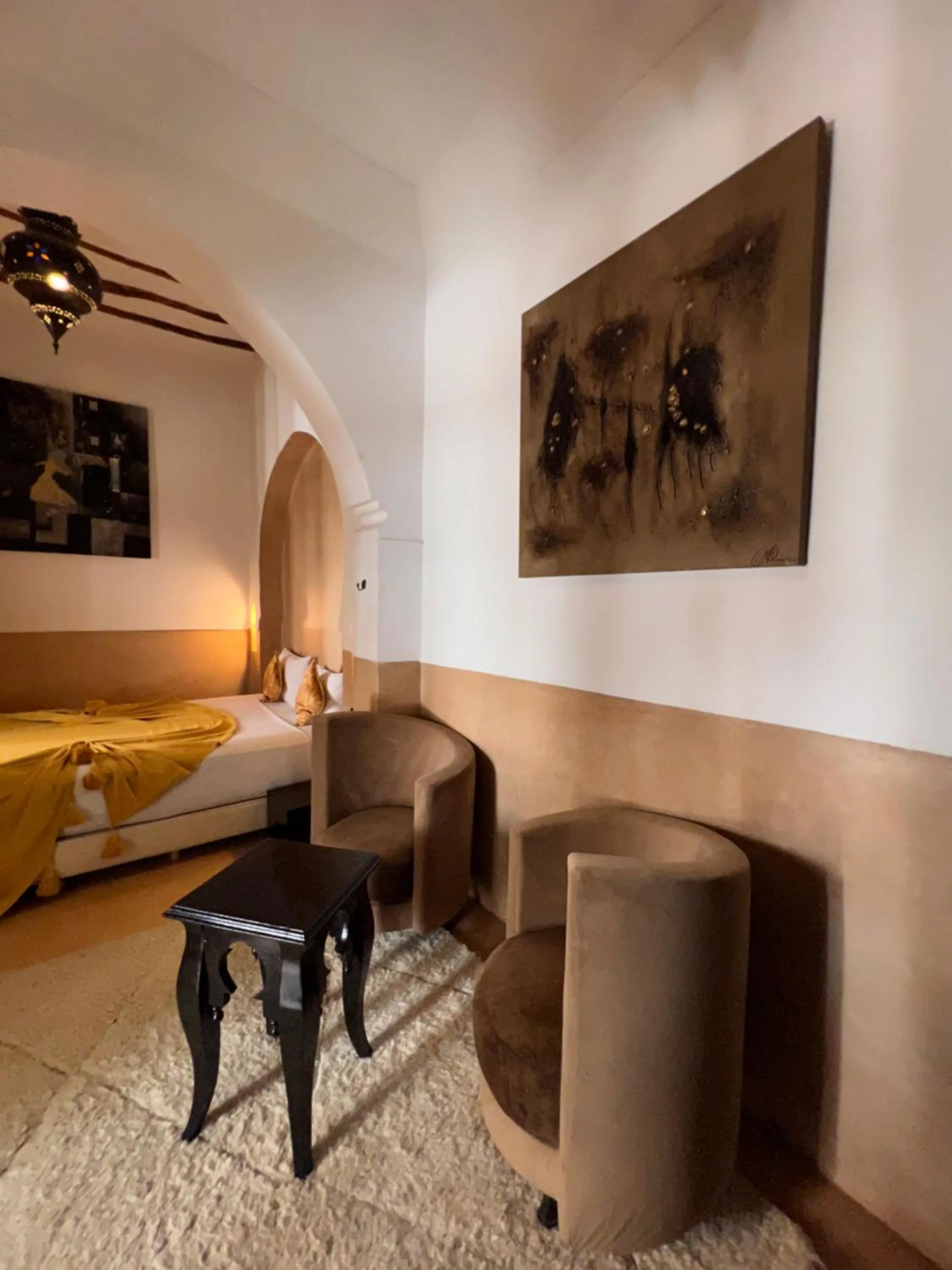 Decorative detail in Riad Des Arts