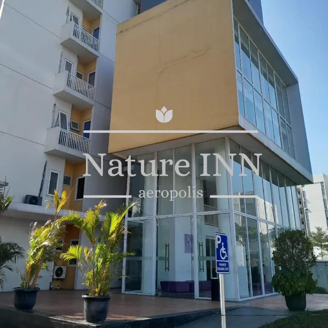 NATURE INN Aeropolis AR3