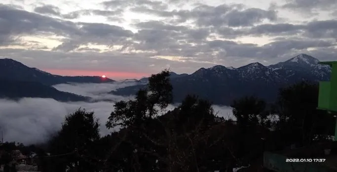 Mountain view in Haut Monde King's Paradise Resort