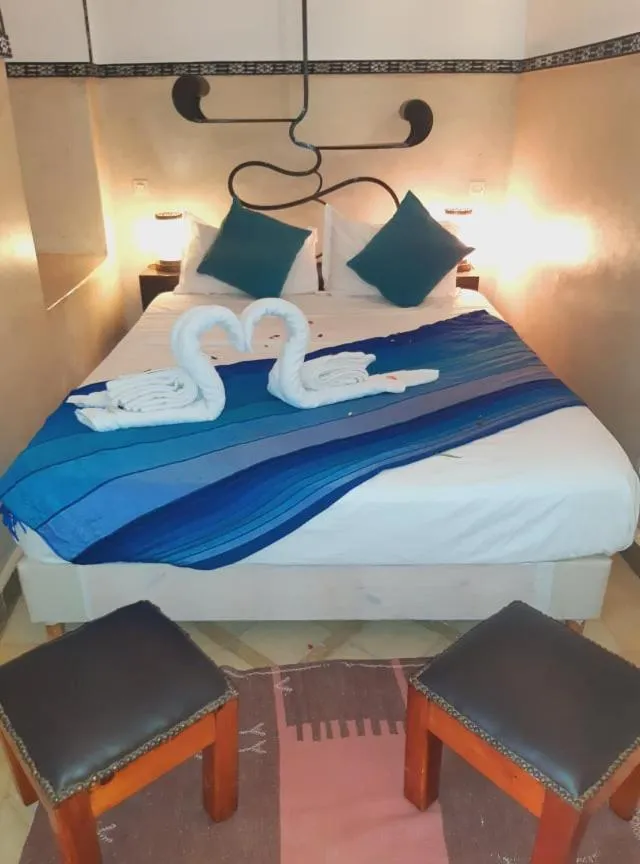 Photo of the whole room, Bed in Riad Chalymar