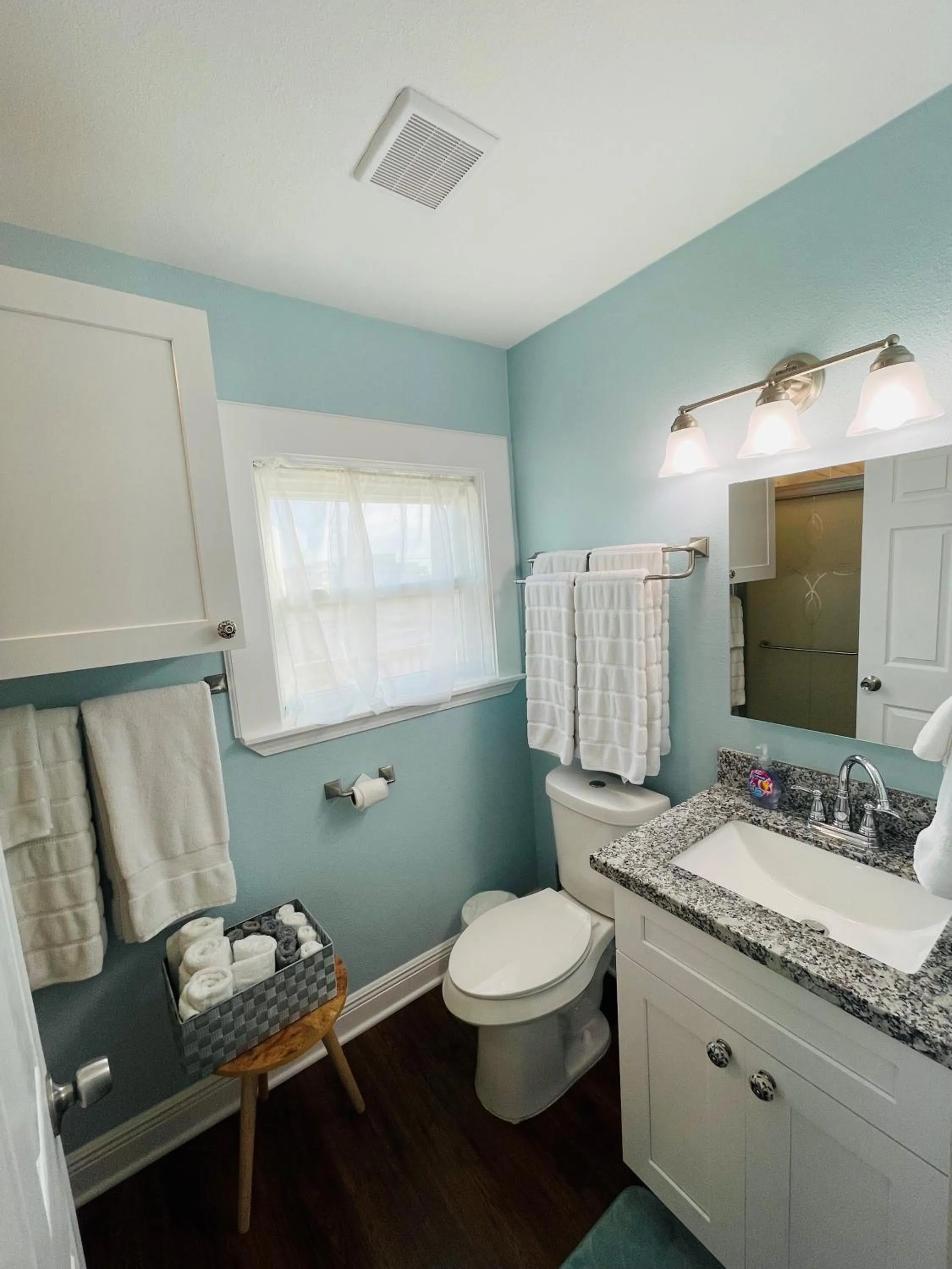 Bathroom in Ocean view, newly renovated home, central location, plenty of parkings