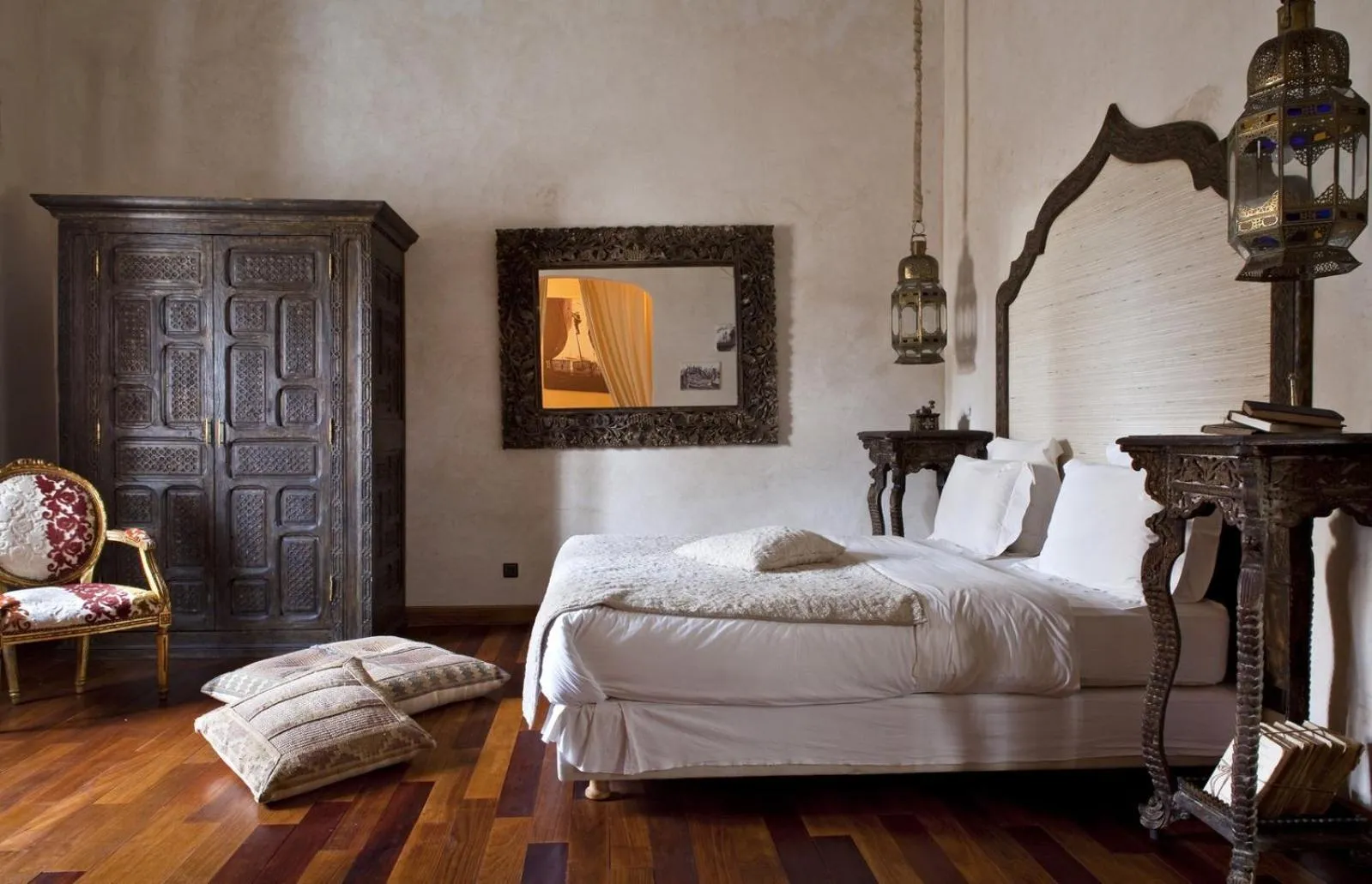 Photo of the whole room, Bed in Villa De L'Ô