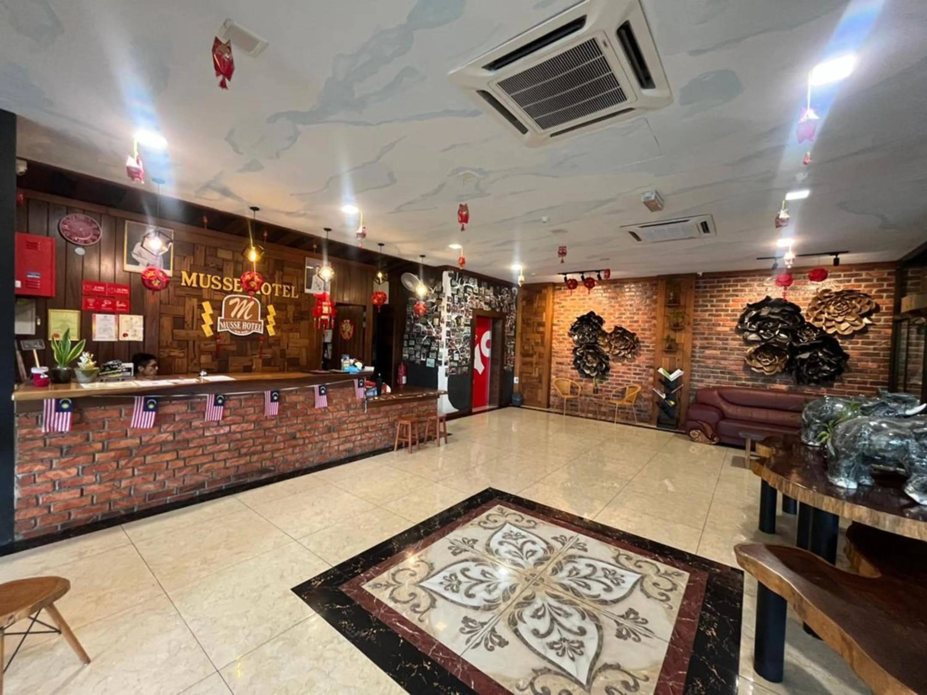 Lobby or reception in Capital O 89333 Musse Hotel