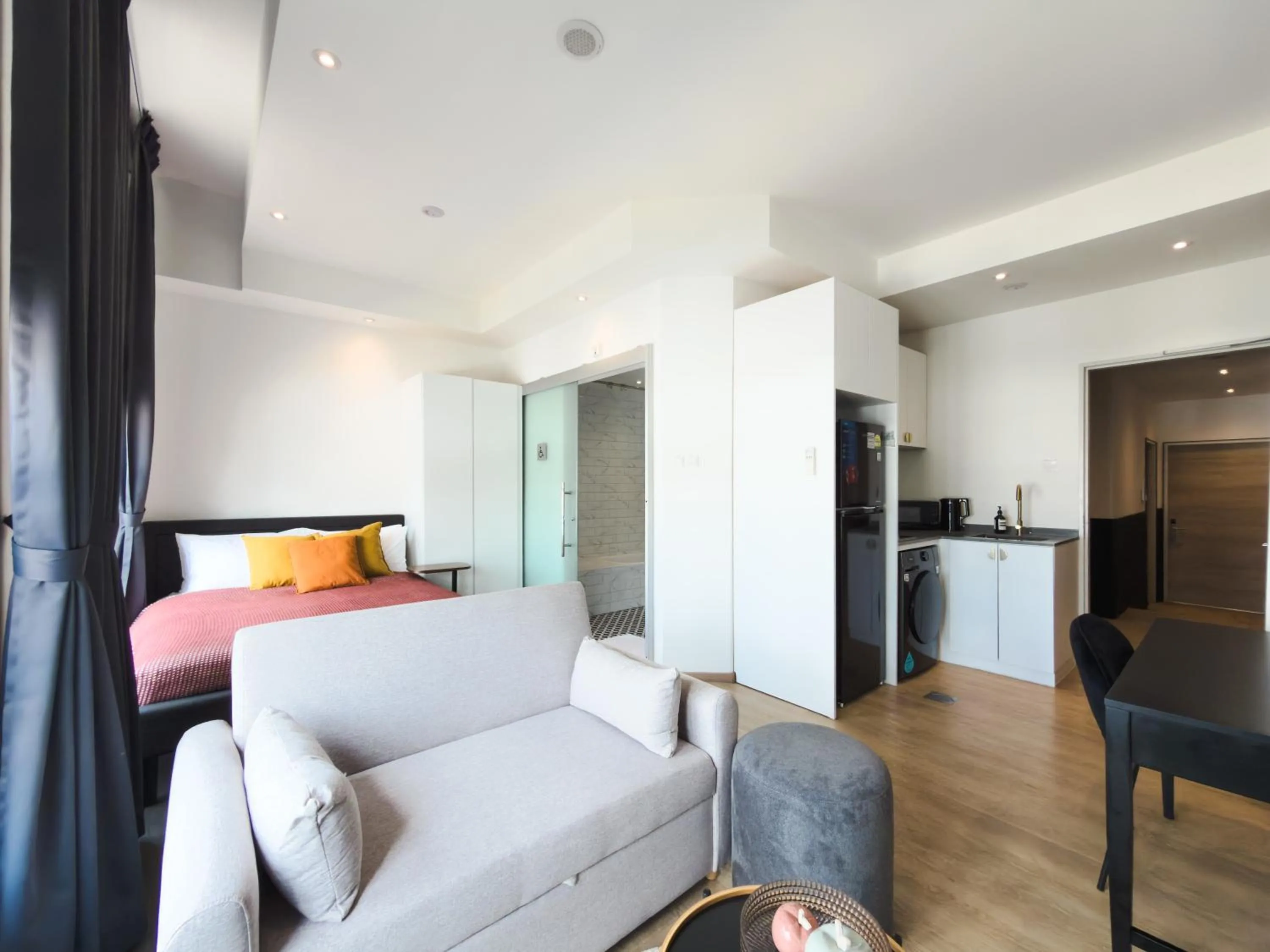 Bed in The White House - Serviced Residences by Cove & Belle Living