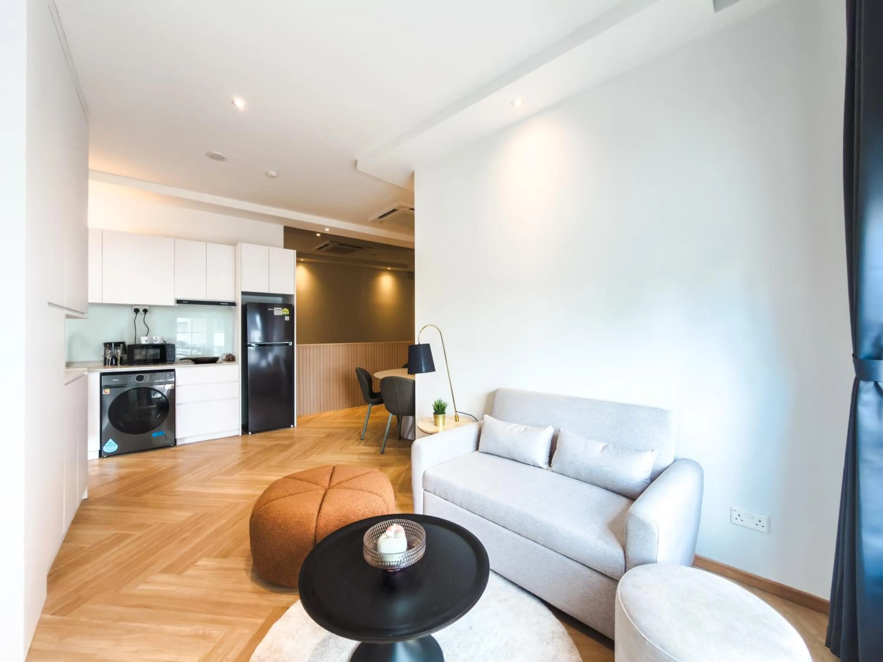 Kitchen or kitchenette in The White House - Serviced Residences by Cove & Belle Living