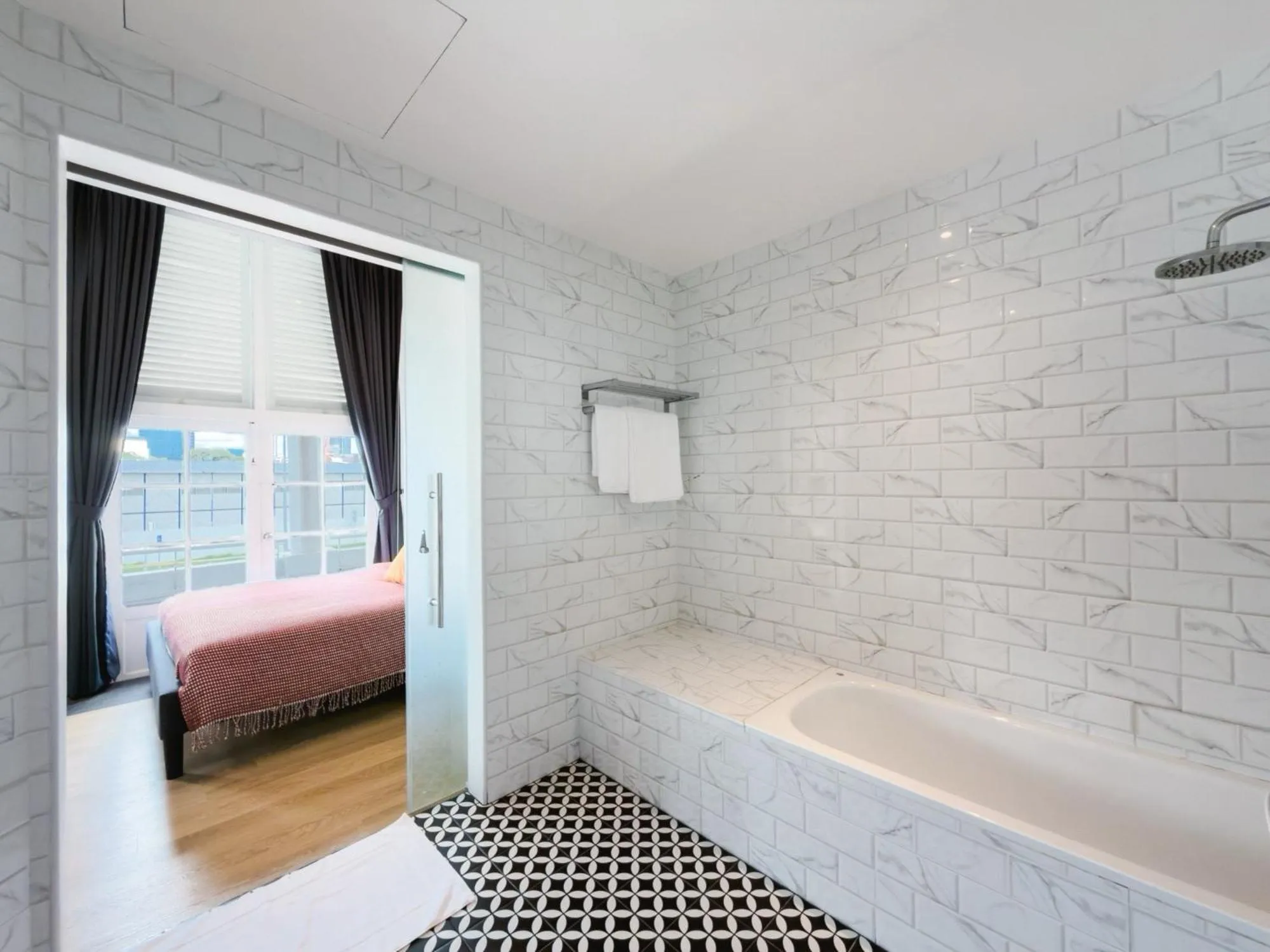 Bathroom, Bed in The White House - Serviced Residences by Cove & Belle Living