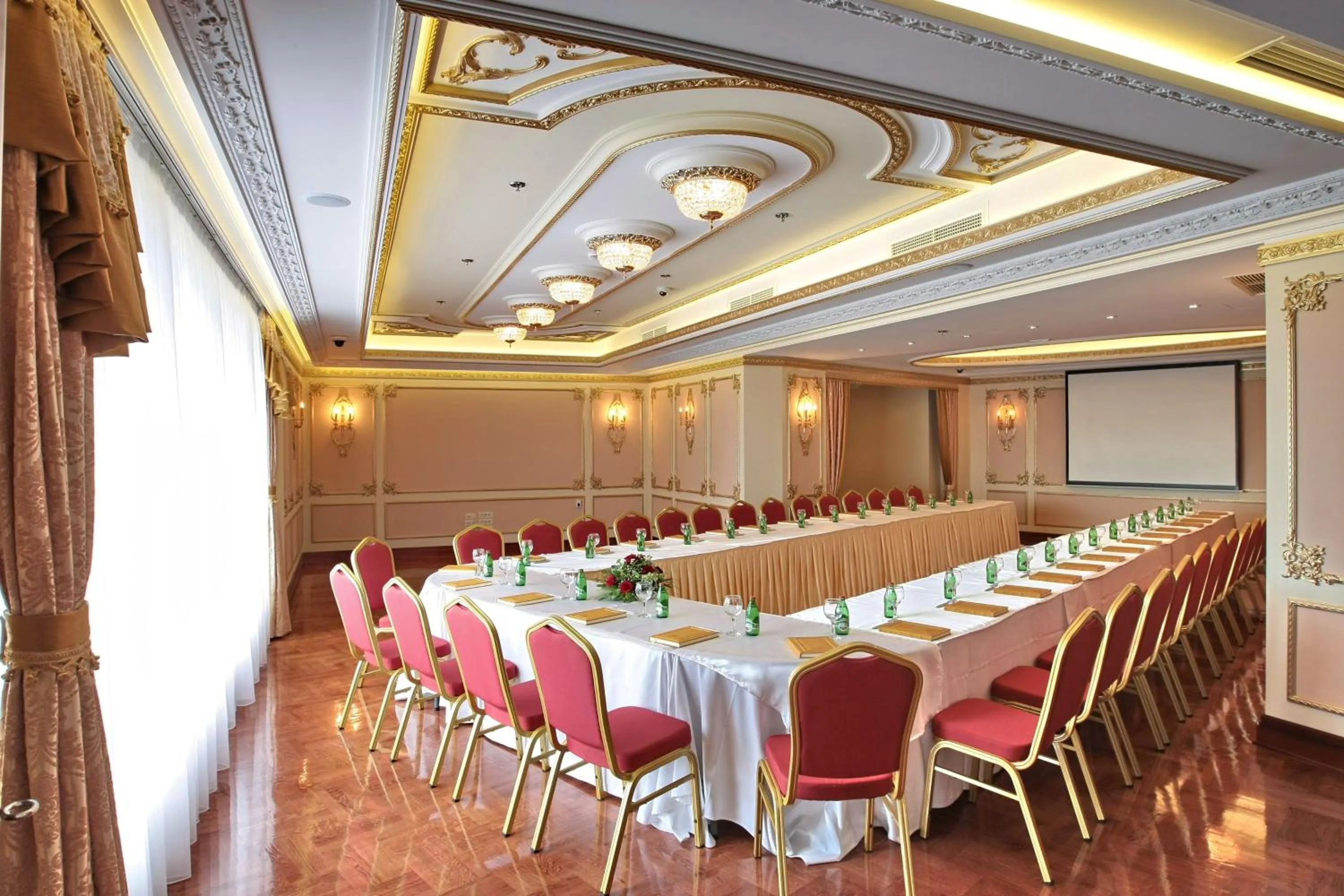 Business facilities in Hotel Moskva
