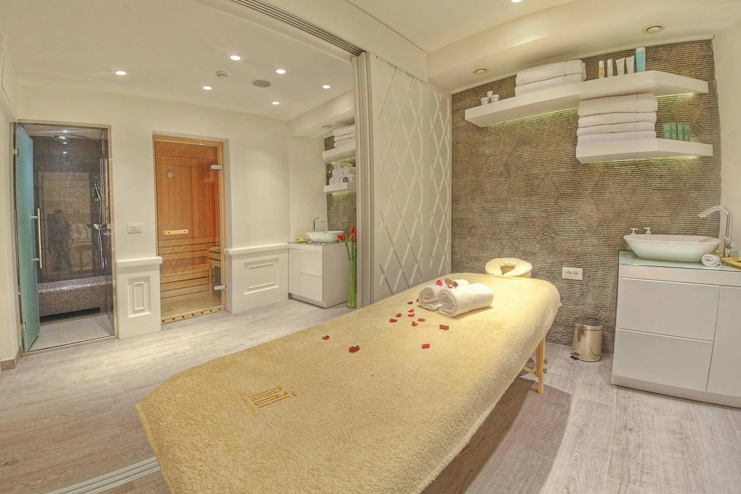 Massage in Hotel Moskva