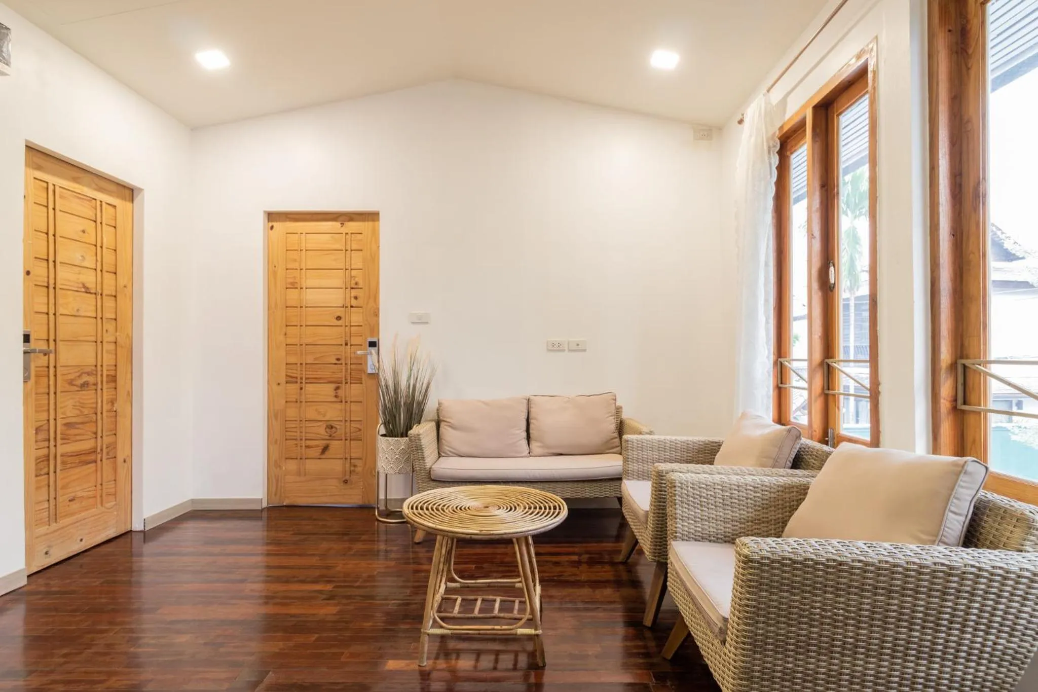 SherVa101 Home and Hostel