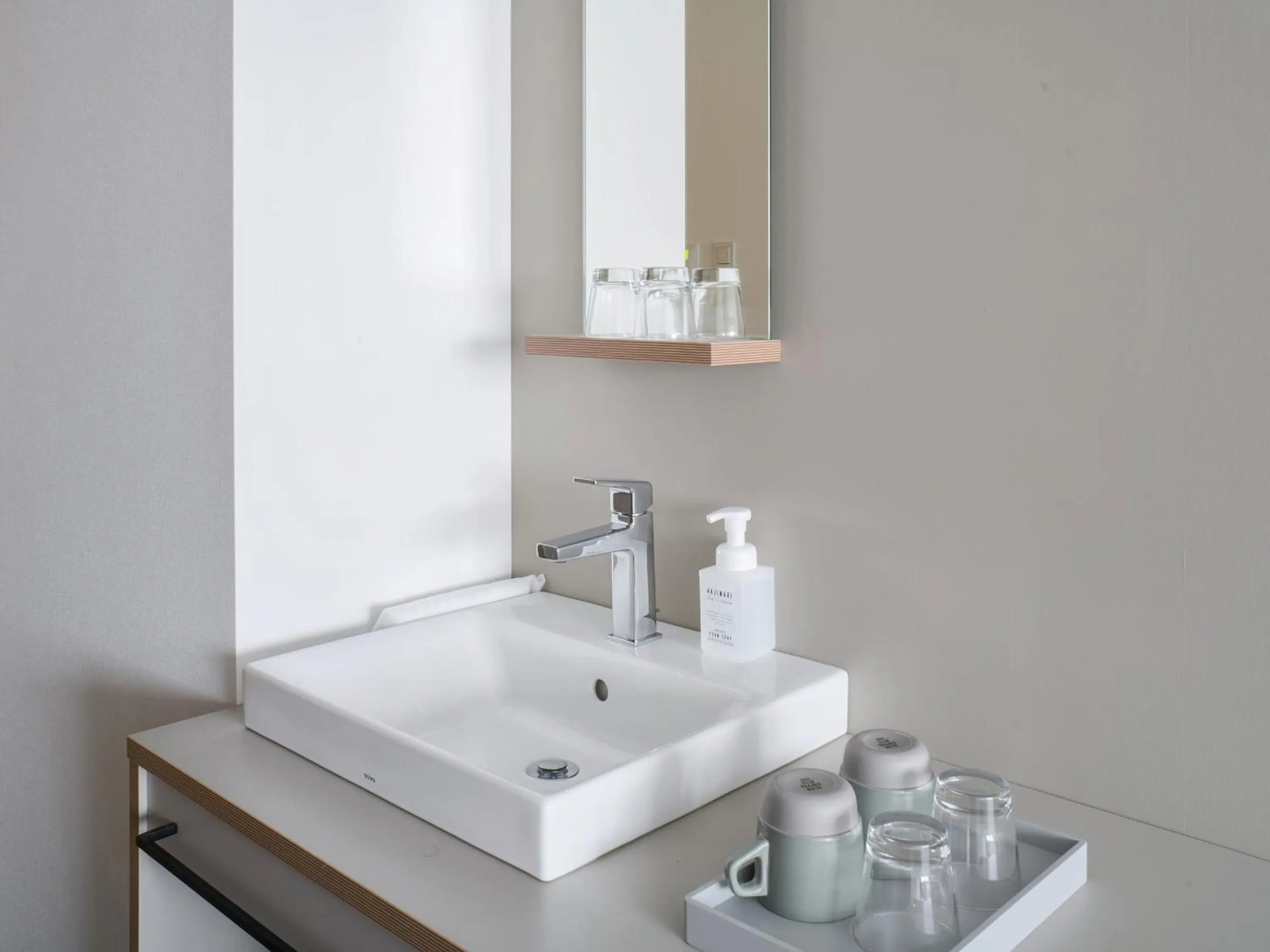 Photo of the whole room in REF Okinawa Arena by VESSEL HOTELS