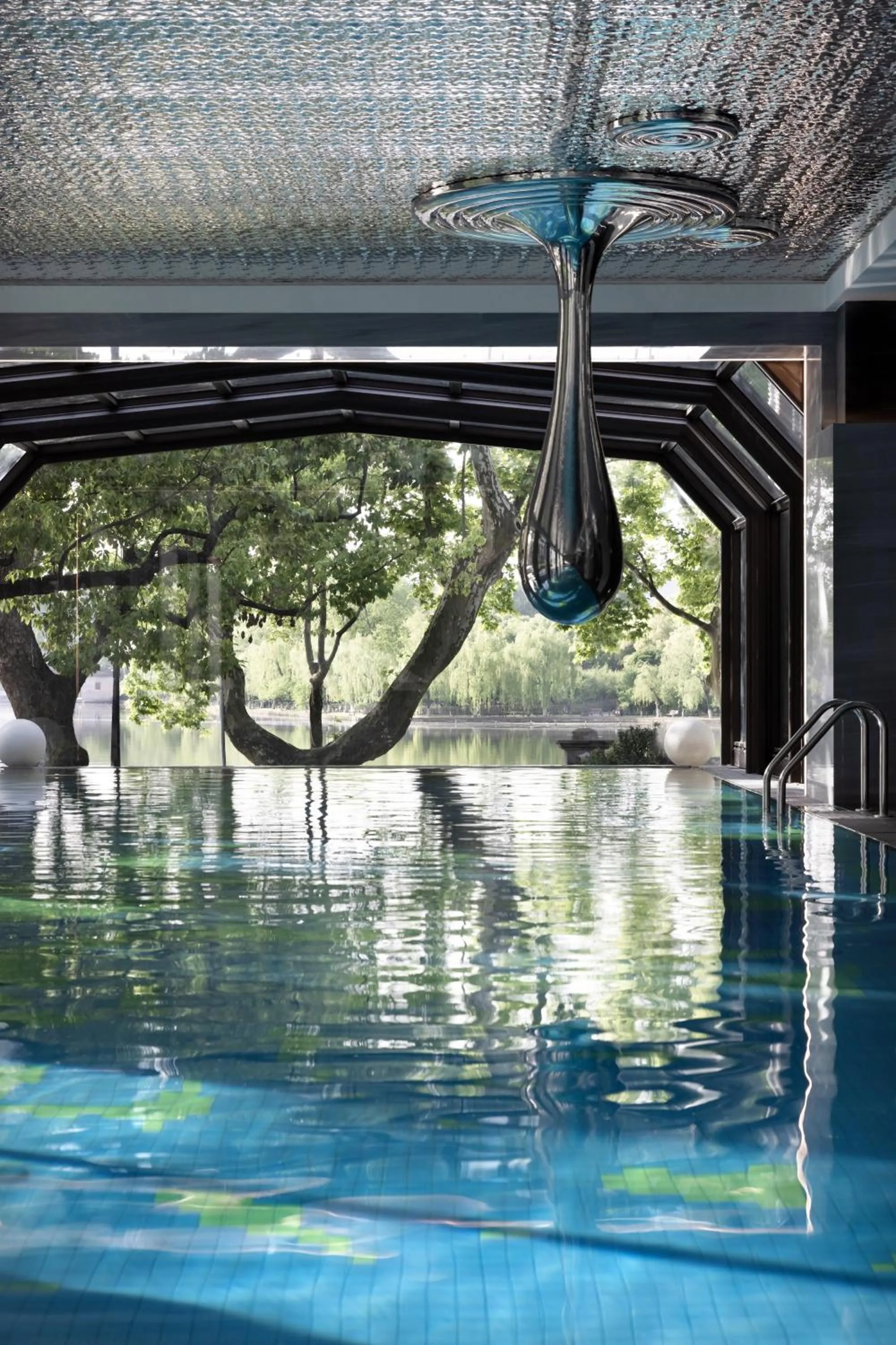 Swimming pool in Hangzhou Qiushui Villa