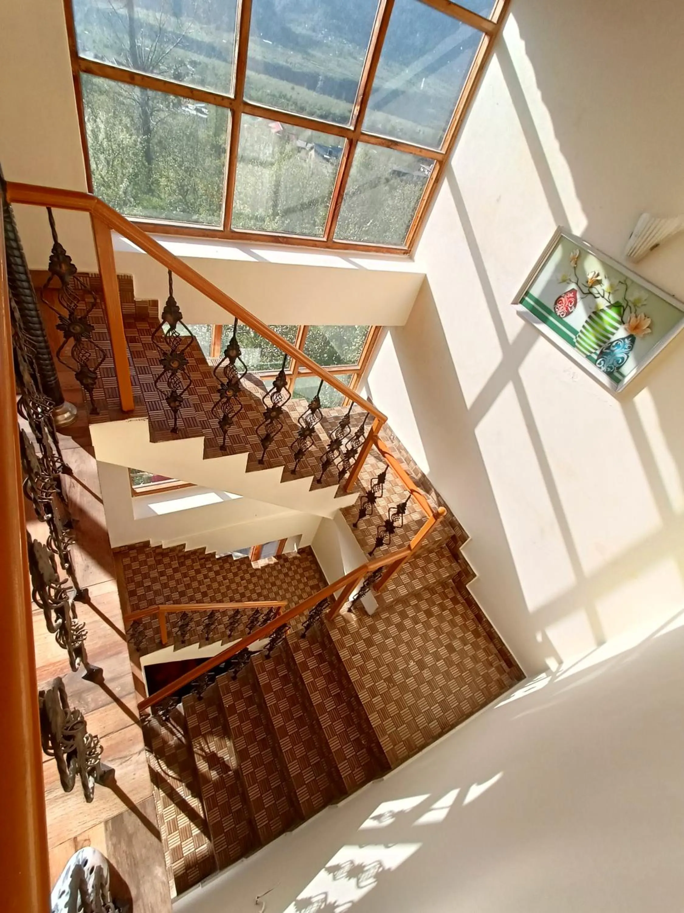 Property building in Shepherd Inn the Hill