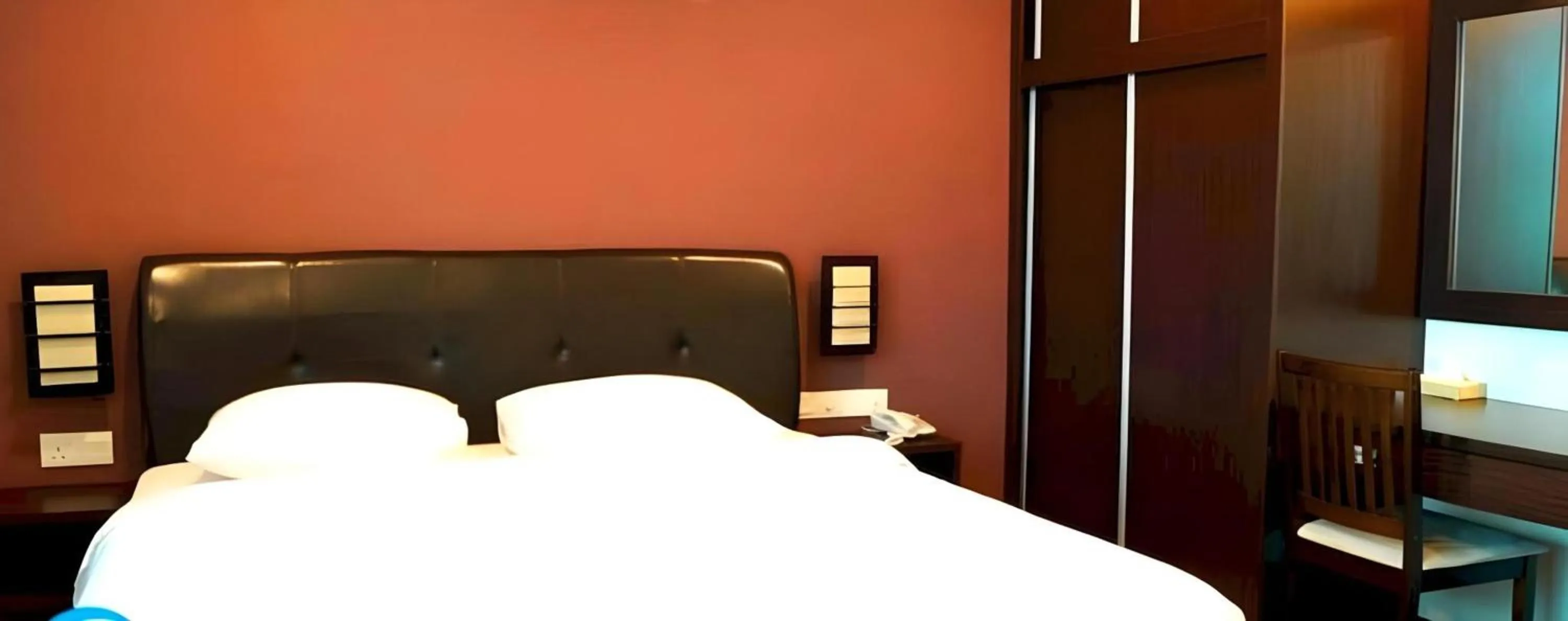 Photo of the whole room, Bed in Capital O Rail Hotel