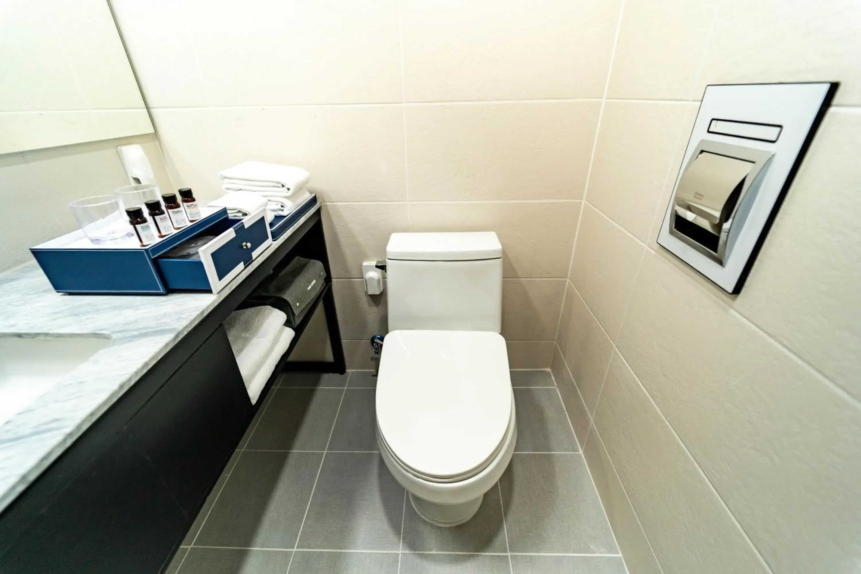 Deluxe Double Room with Ocean View in Gangneung PINEART Label Deluxe Double Room with Ocean View in Gangneung PINEART Label