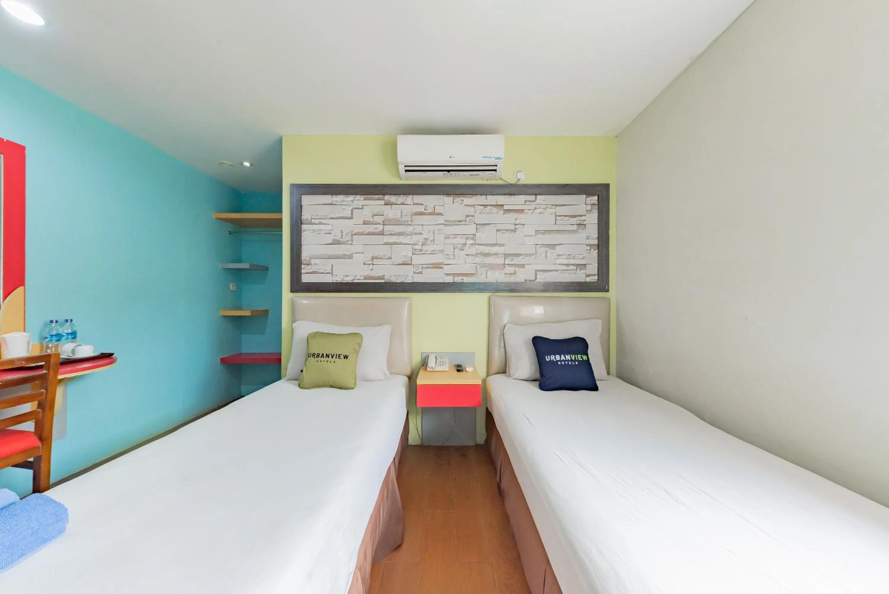 Bedroom, Bed in Urbanview Hotel Onyx Ketapang by RedDoorz