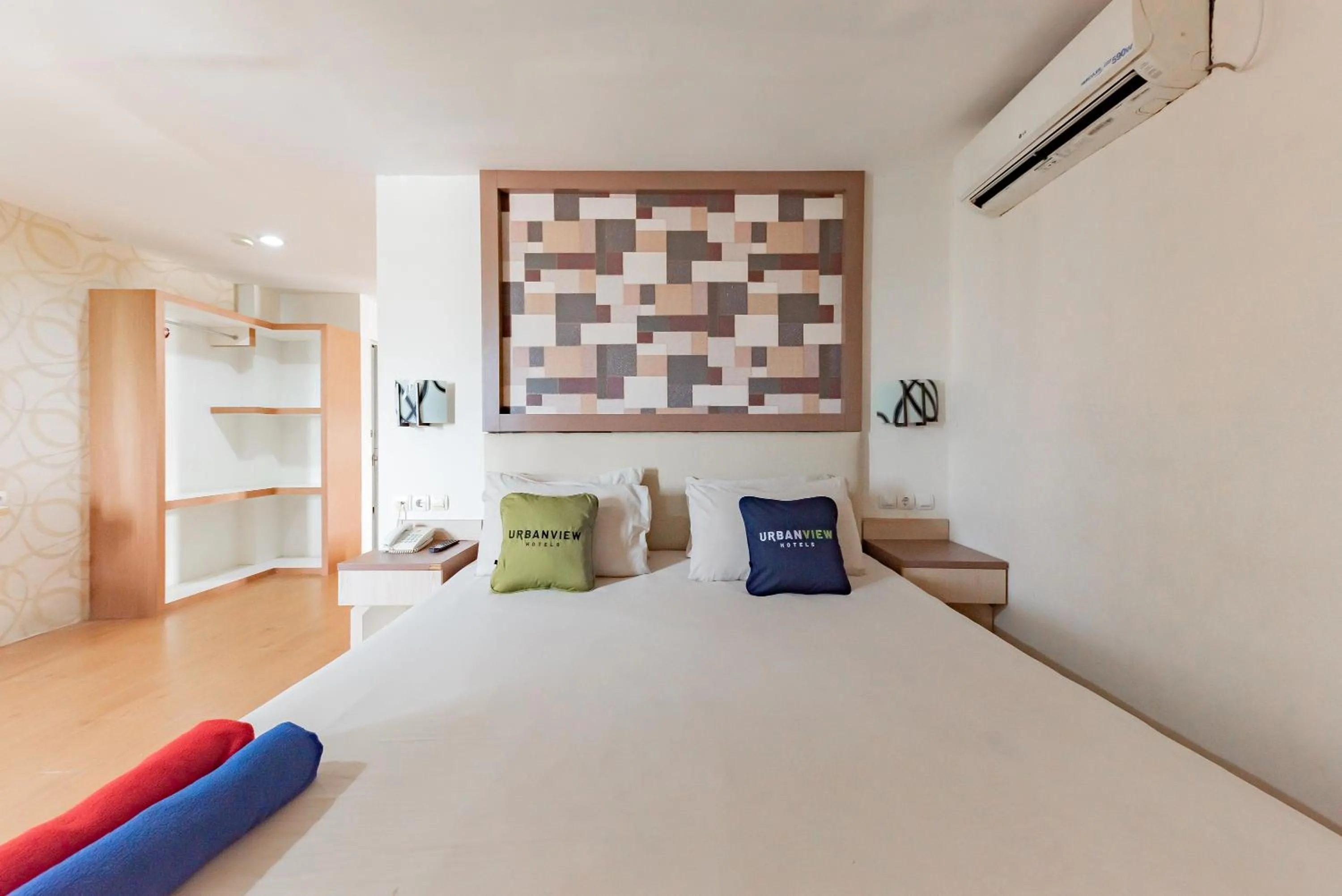 Bedroom, Bed in Urbanview Hotel Onyx Ketapang by RedDoorz