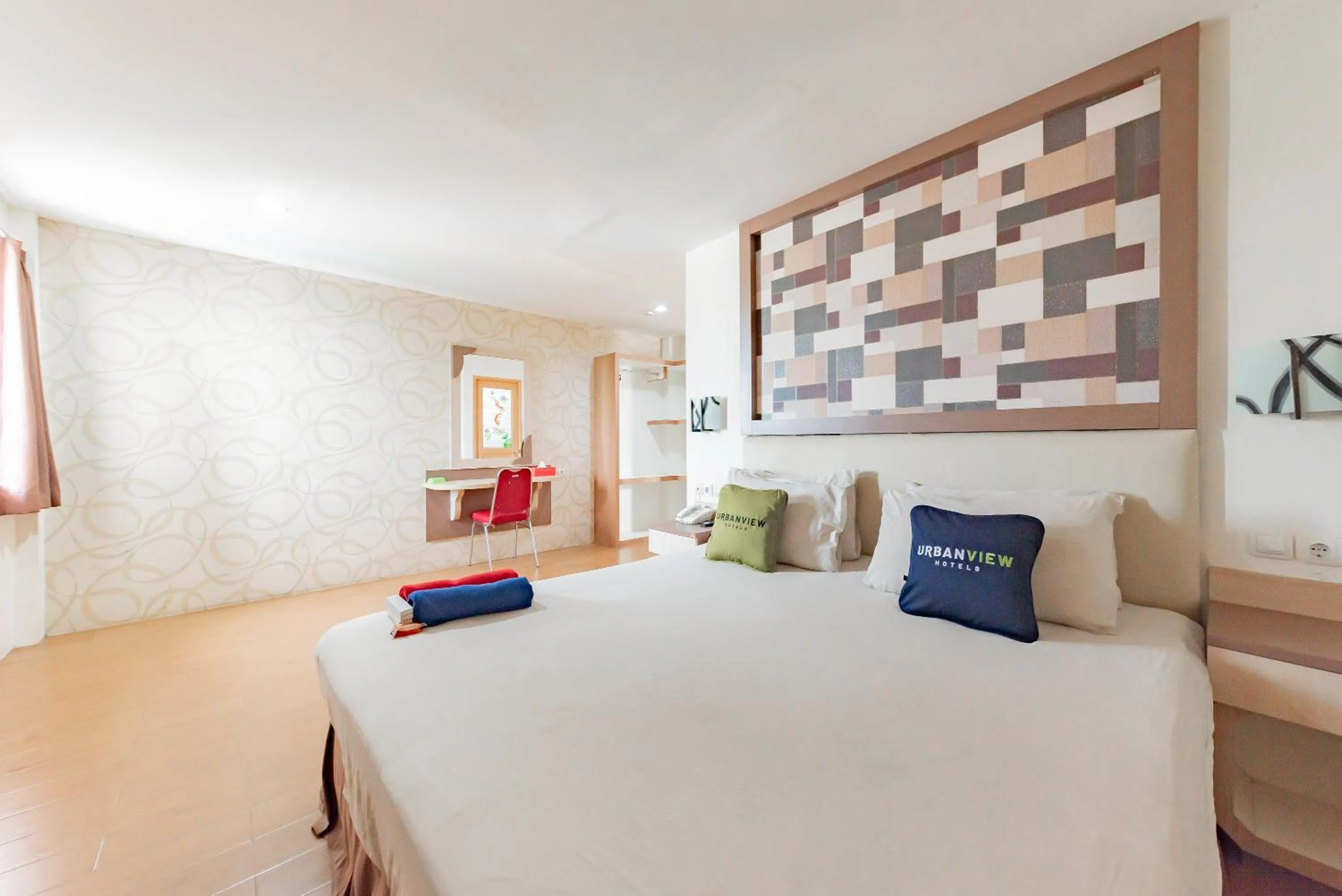 Bedroom, Bed in Urbanview Hotel Onyx Ketapang by RedDoorz