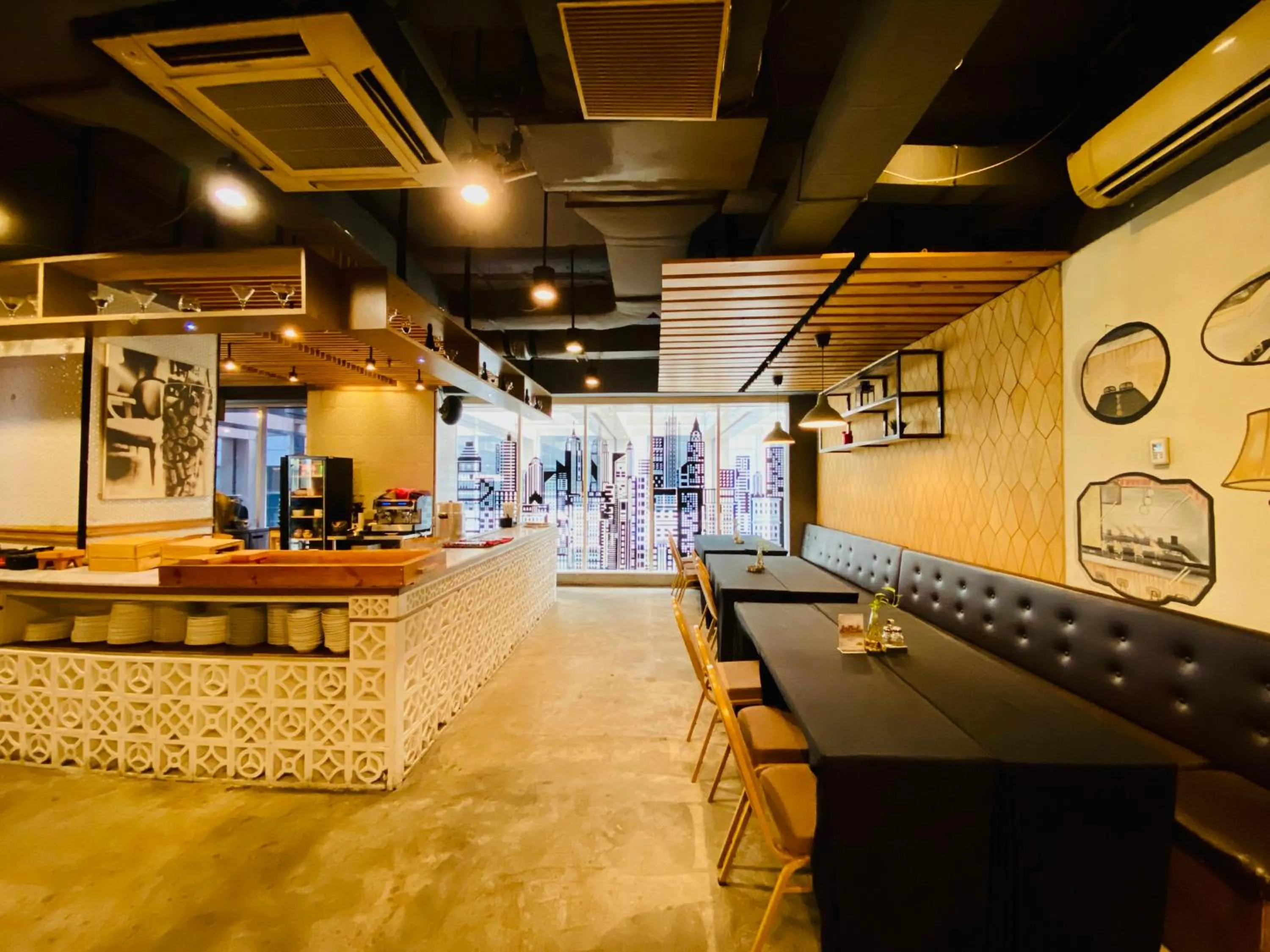Restaurant/places to eat in HABITARE Rasuna Jakarta