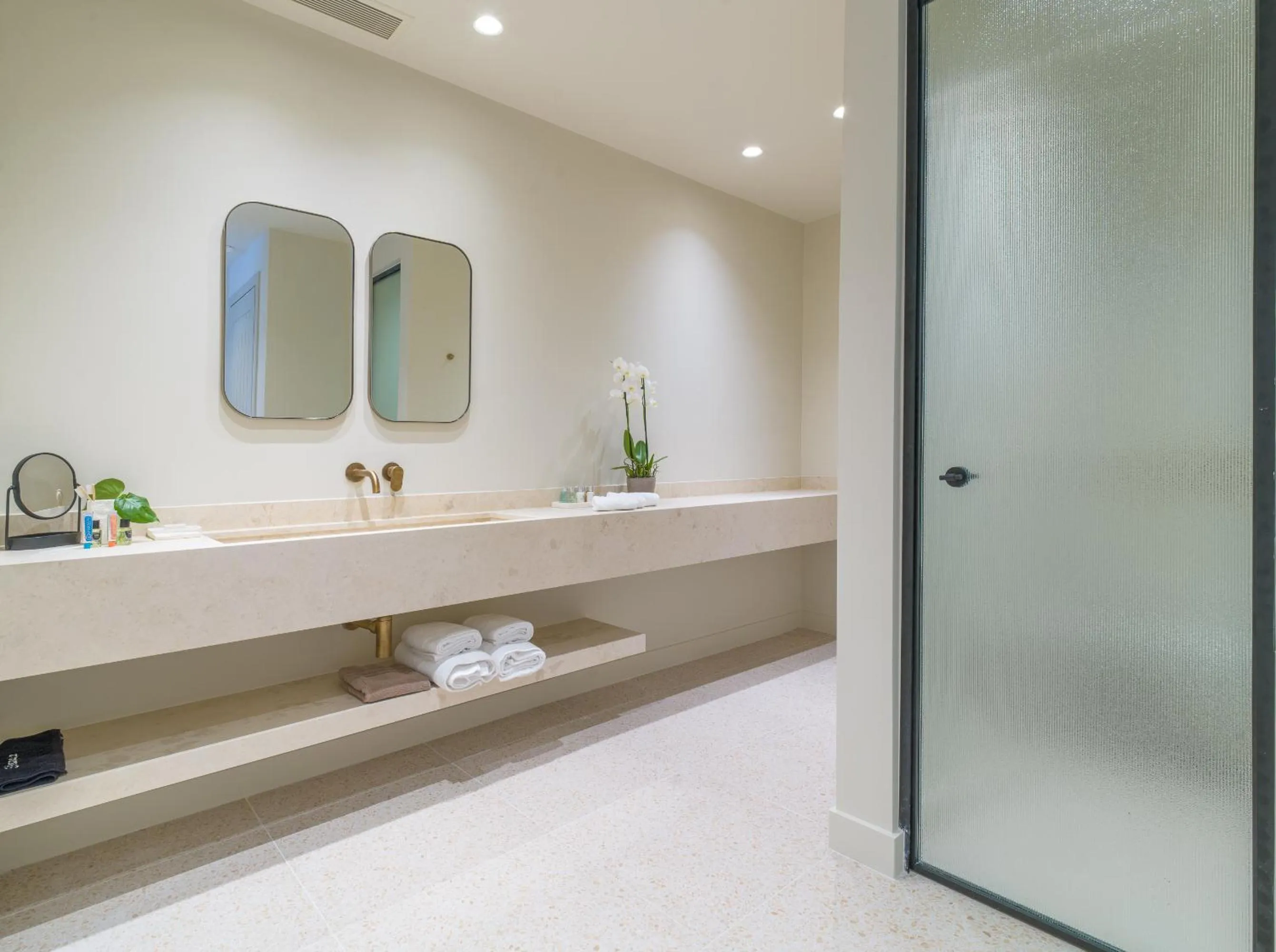 Bathroom in Argostoli Essence Suites