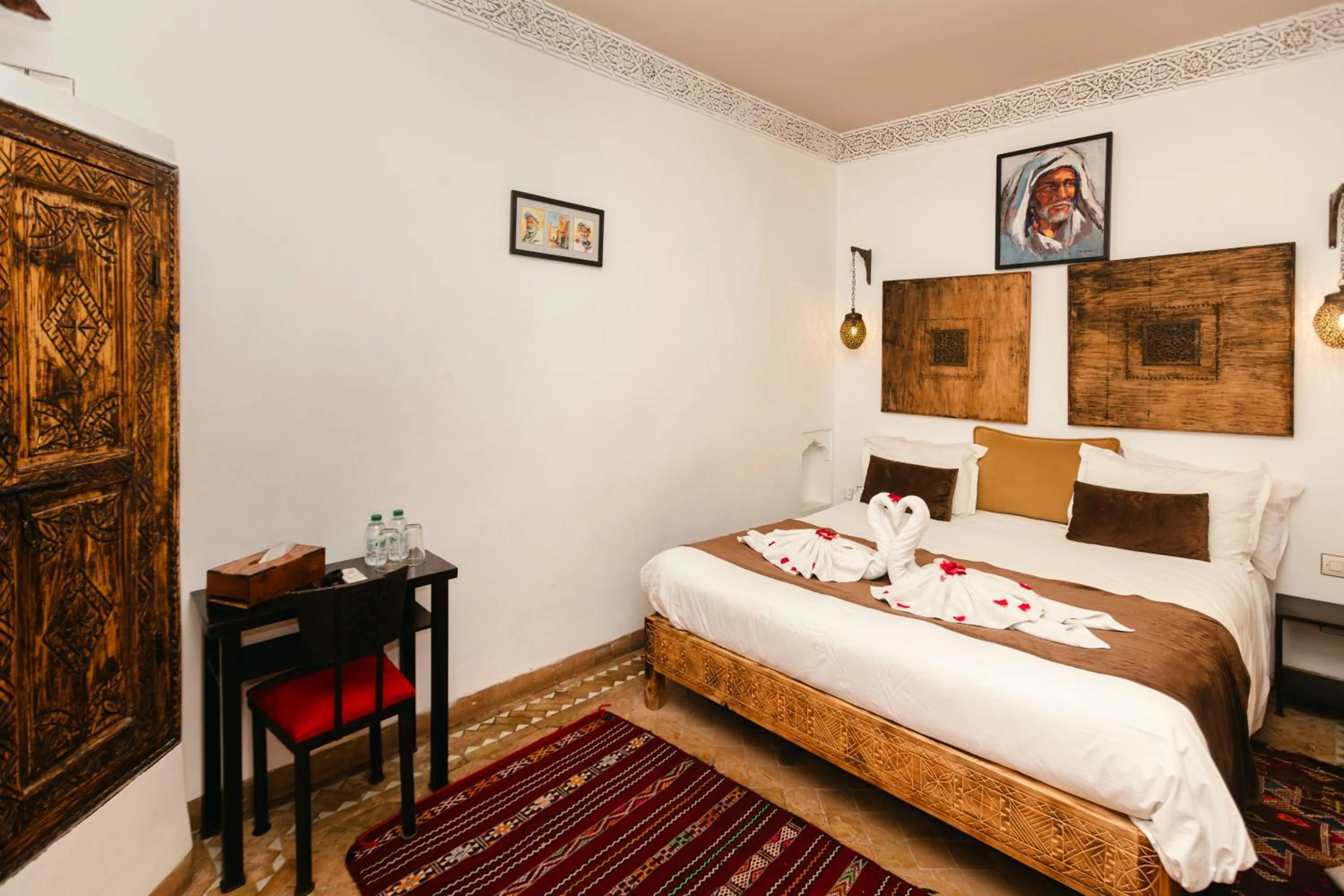 Photo of the whole room, Bed in Riad Anya & SPA