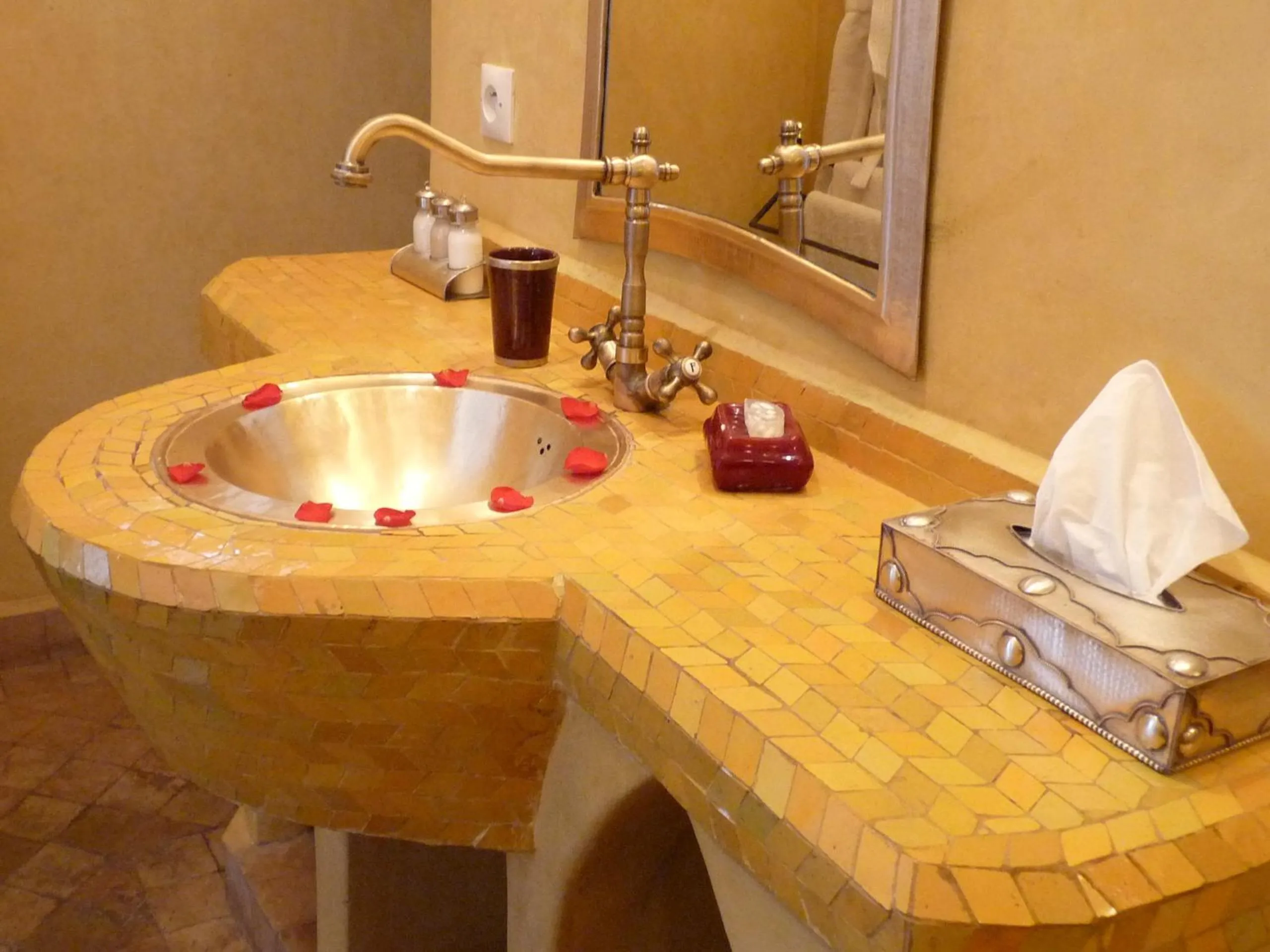 Bathroom in Riad Anya & SPA