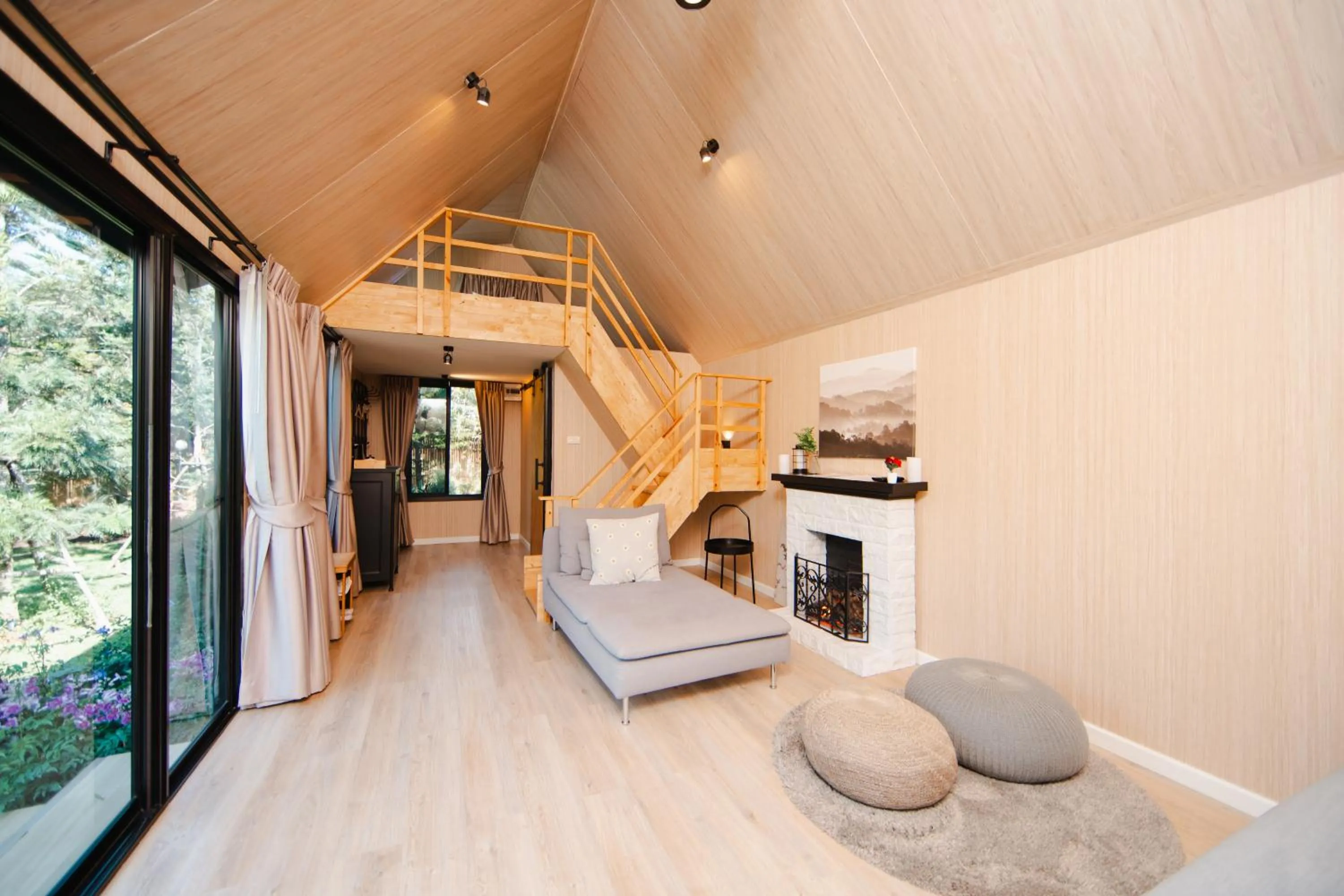 Guests in Thara Dara Khaoyai