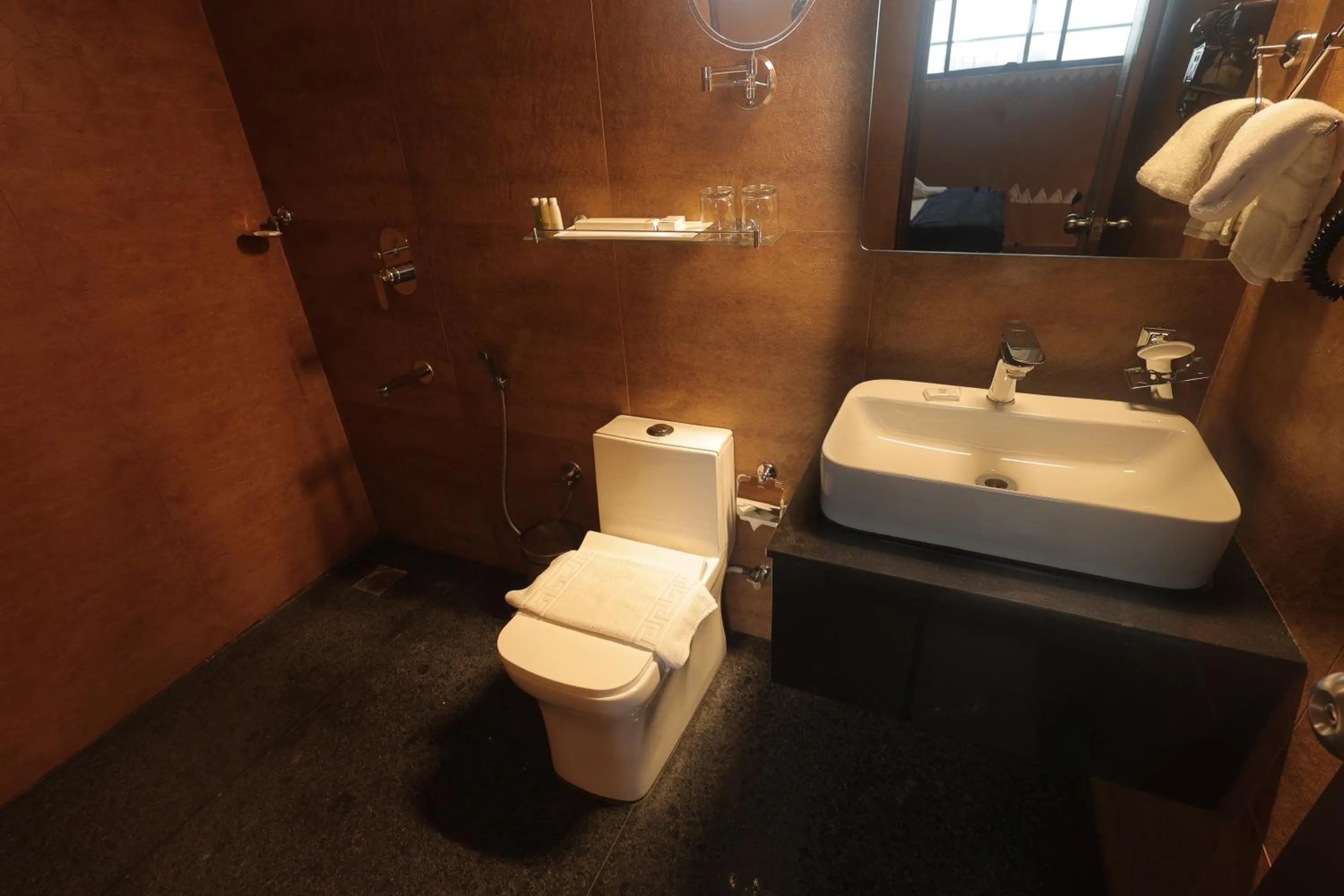 Shower in MJ Avyanna Resort & Convention Centre, Bengaluru